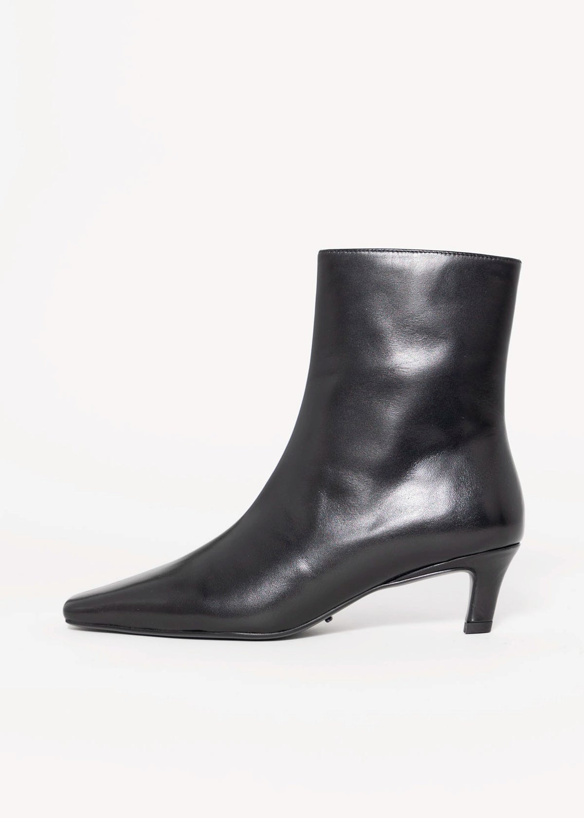 swatch_Black Leather tony bianco estelle heeled boot