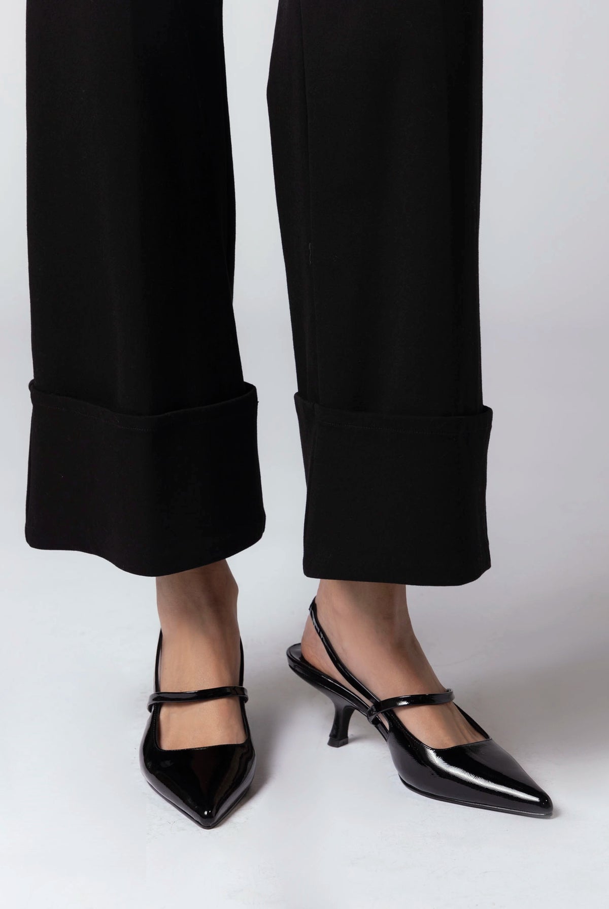 swatch_Black Patent jeffrey campbell tanya slingback pump
