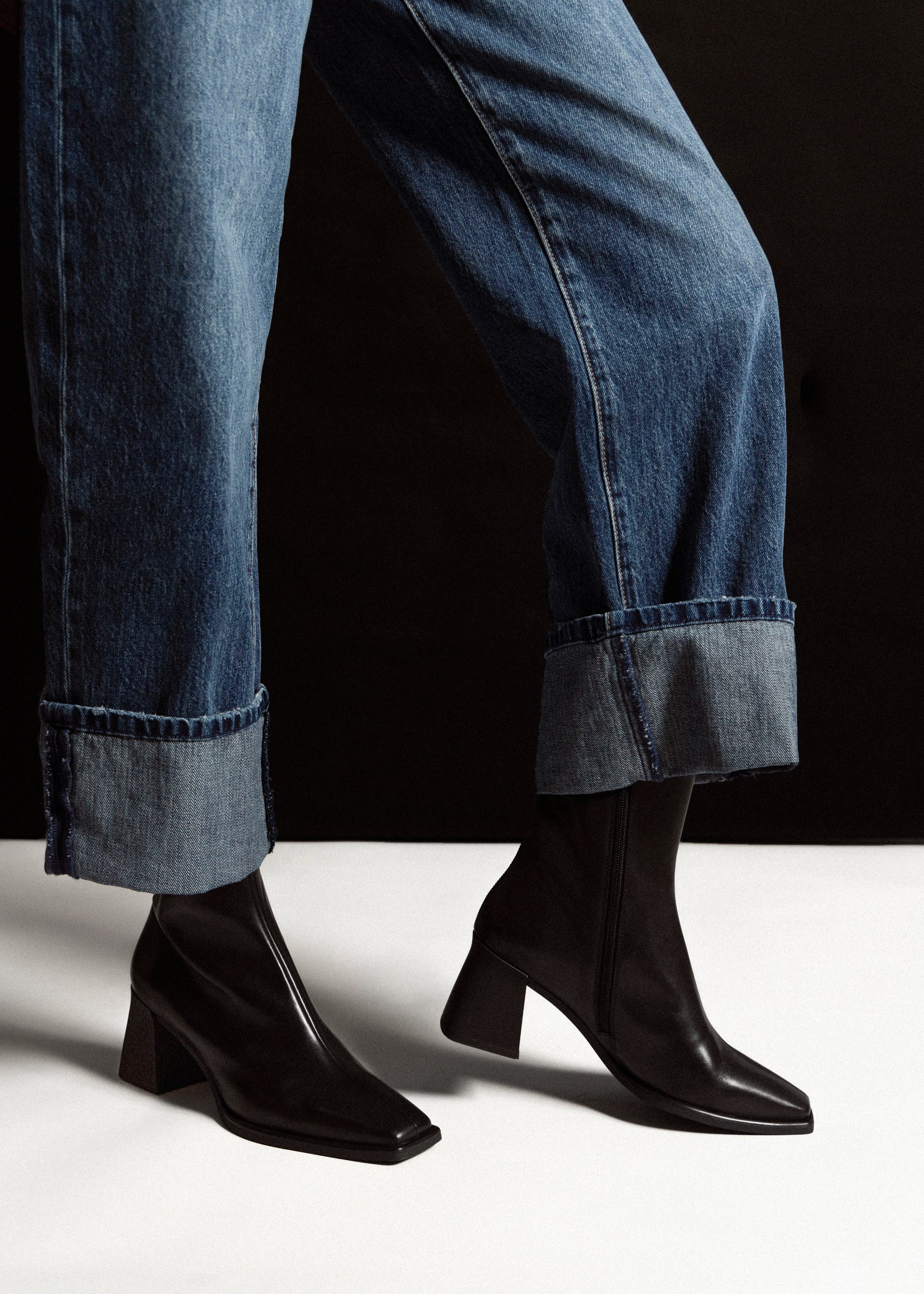 swatch_Black Leather hedda square toe boot boots