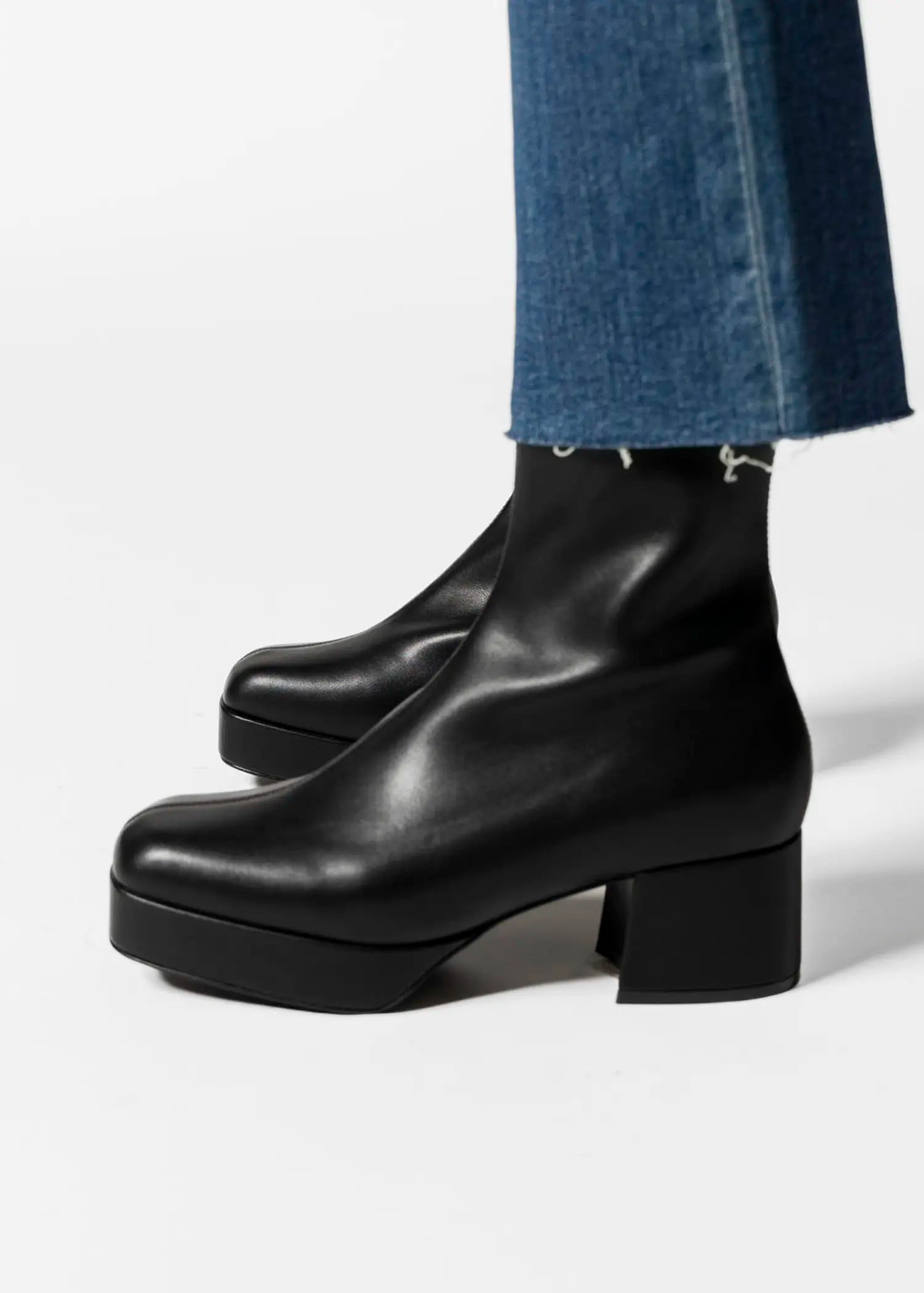 swatch_black capacity ankle boot ankle boots
