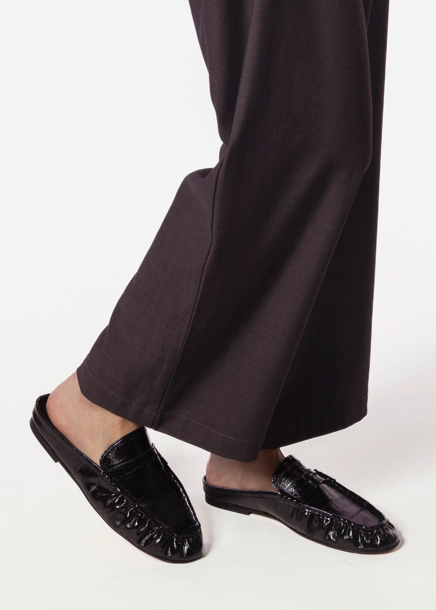 swatch_Black Leather rafe loafer steve madden