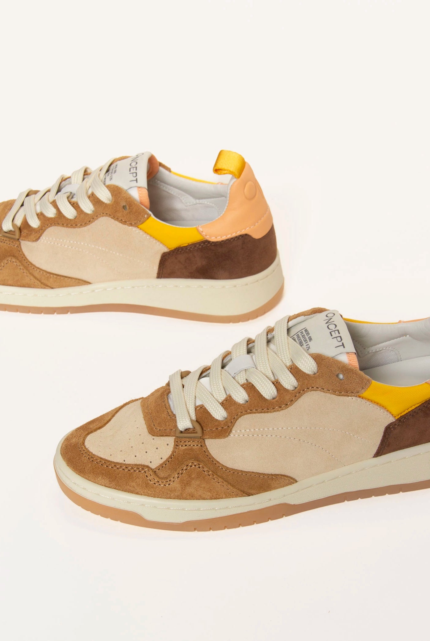 swatch_Ginger Multi phoenix sneaker