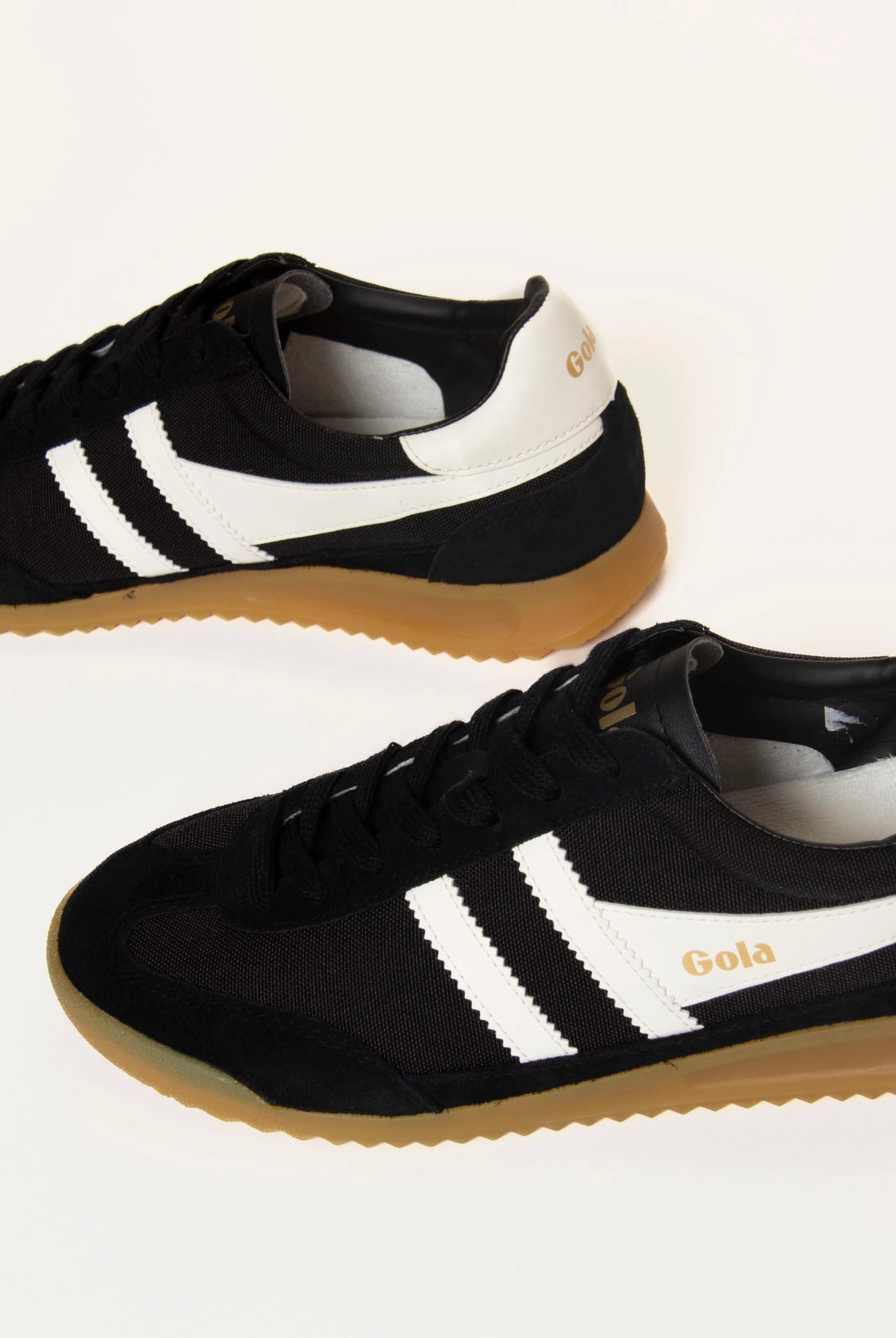 swatch_Black/Off White tornado sneaker shoes gola