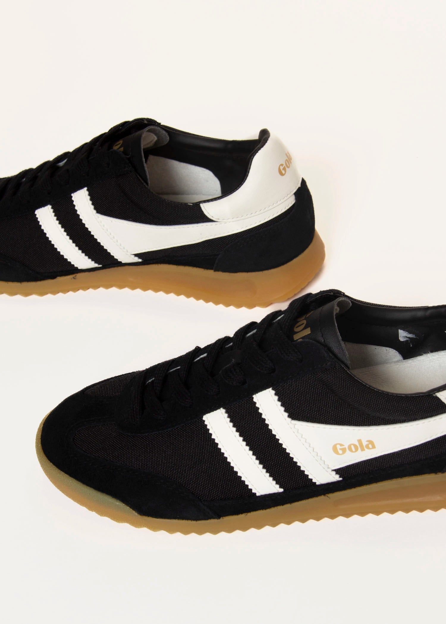 swatch_Black/Off White tornado sneaker shoes gola