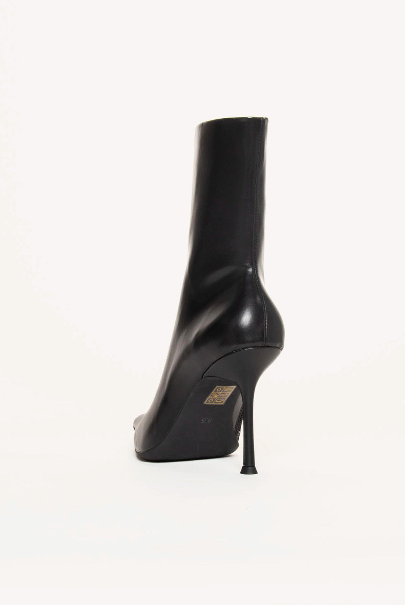 swatch_Black daring bootie jeffrey campbell