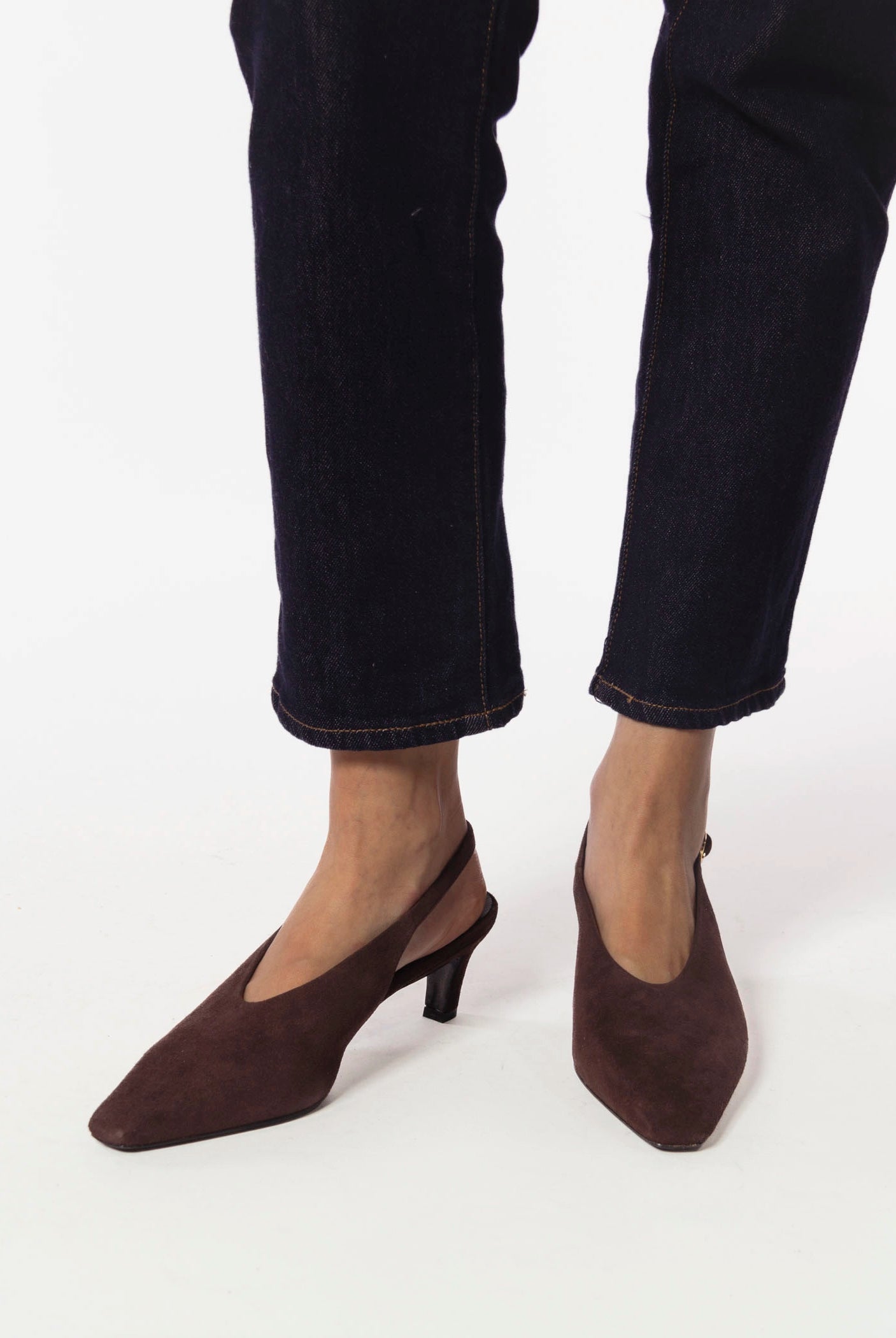 swatch_Brown Suede slingback pump shoes