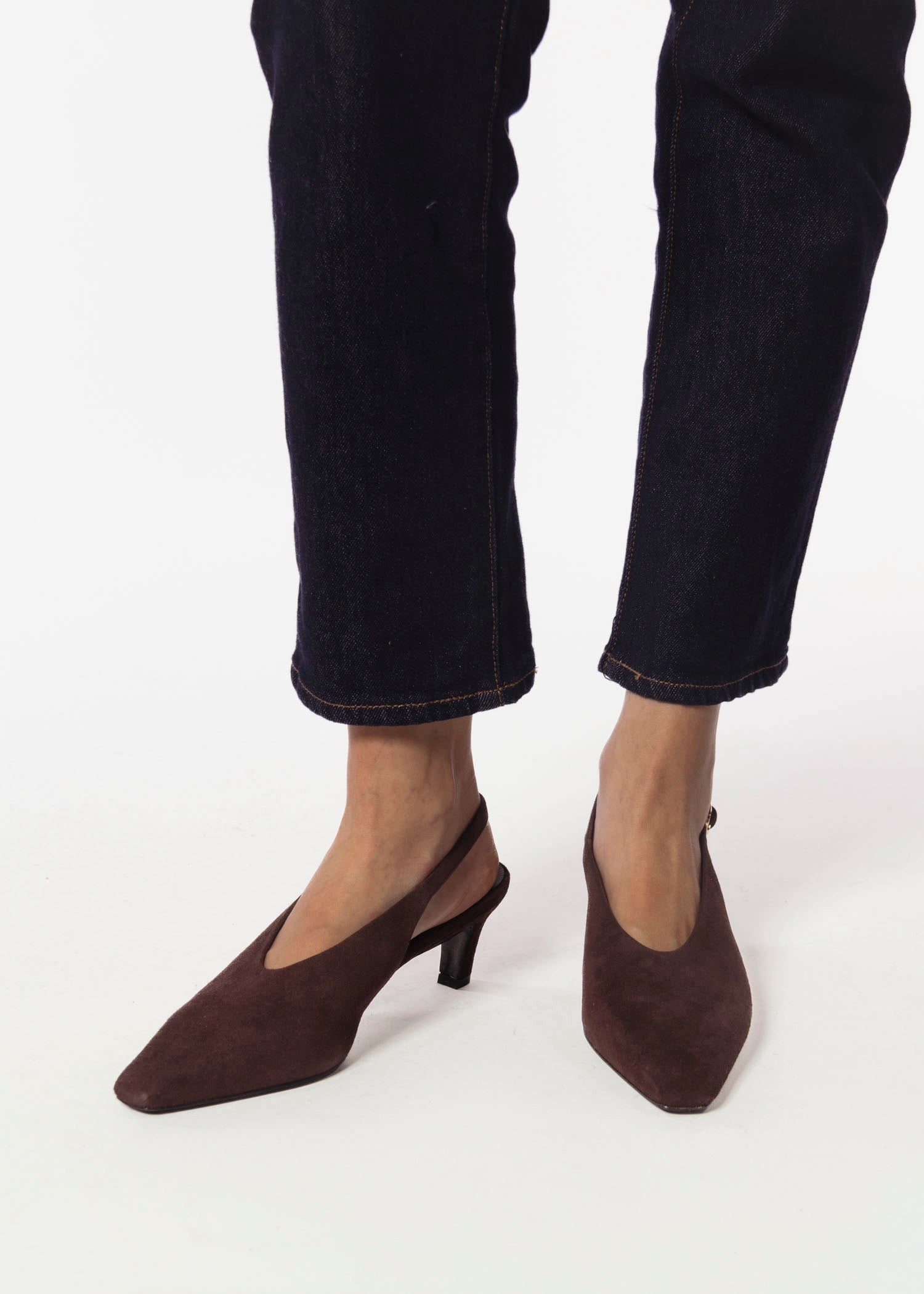 swatch_Brown Suede slingback pump shoes