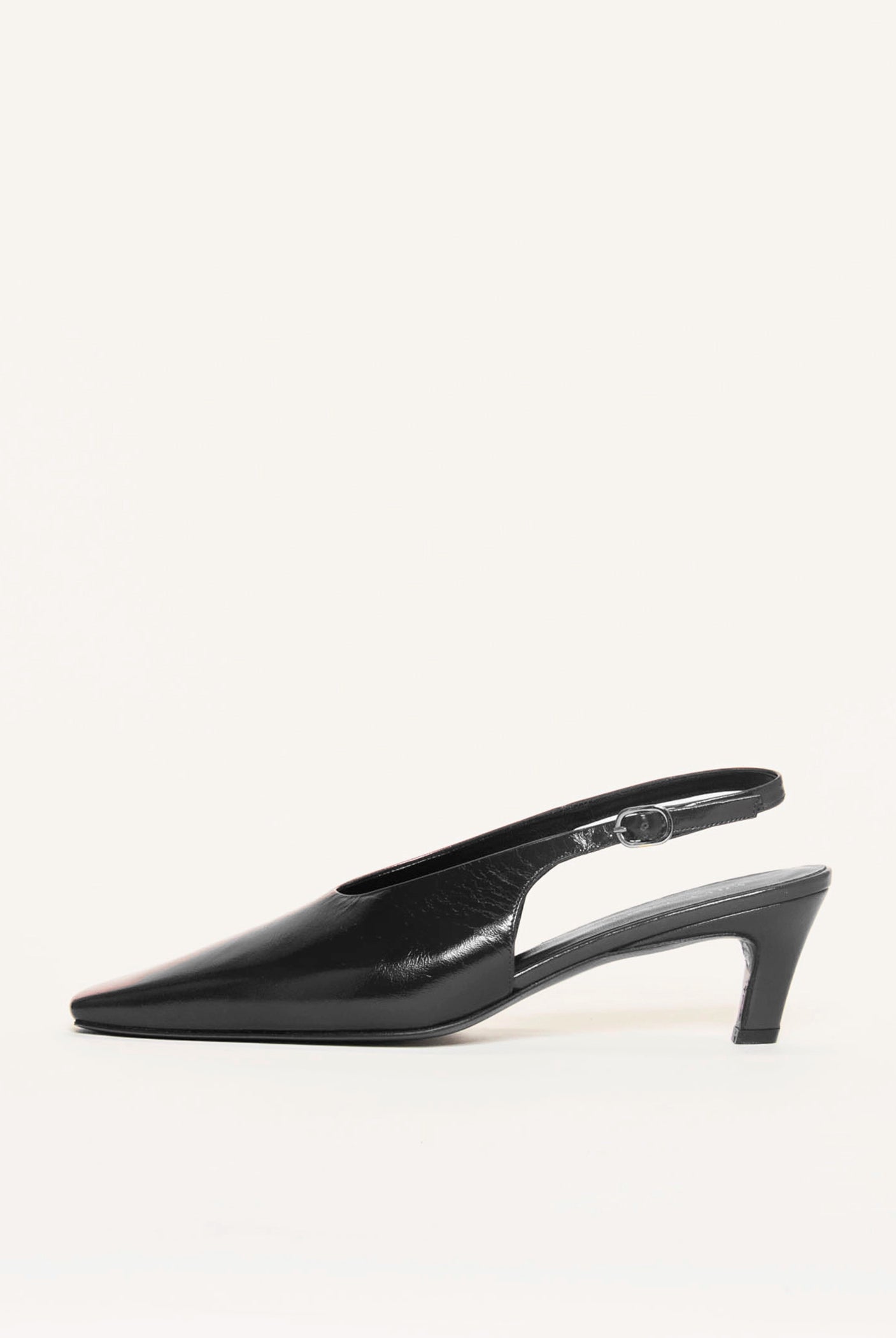 swatch_Black Patent slingback pump shoes
