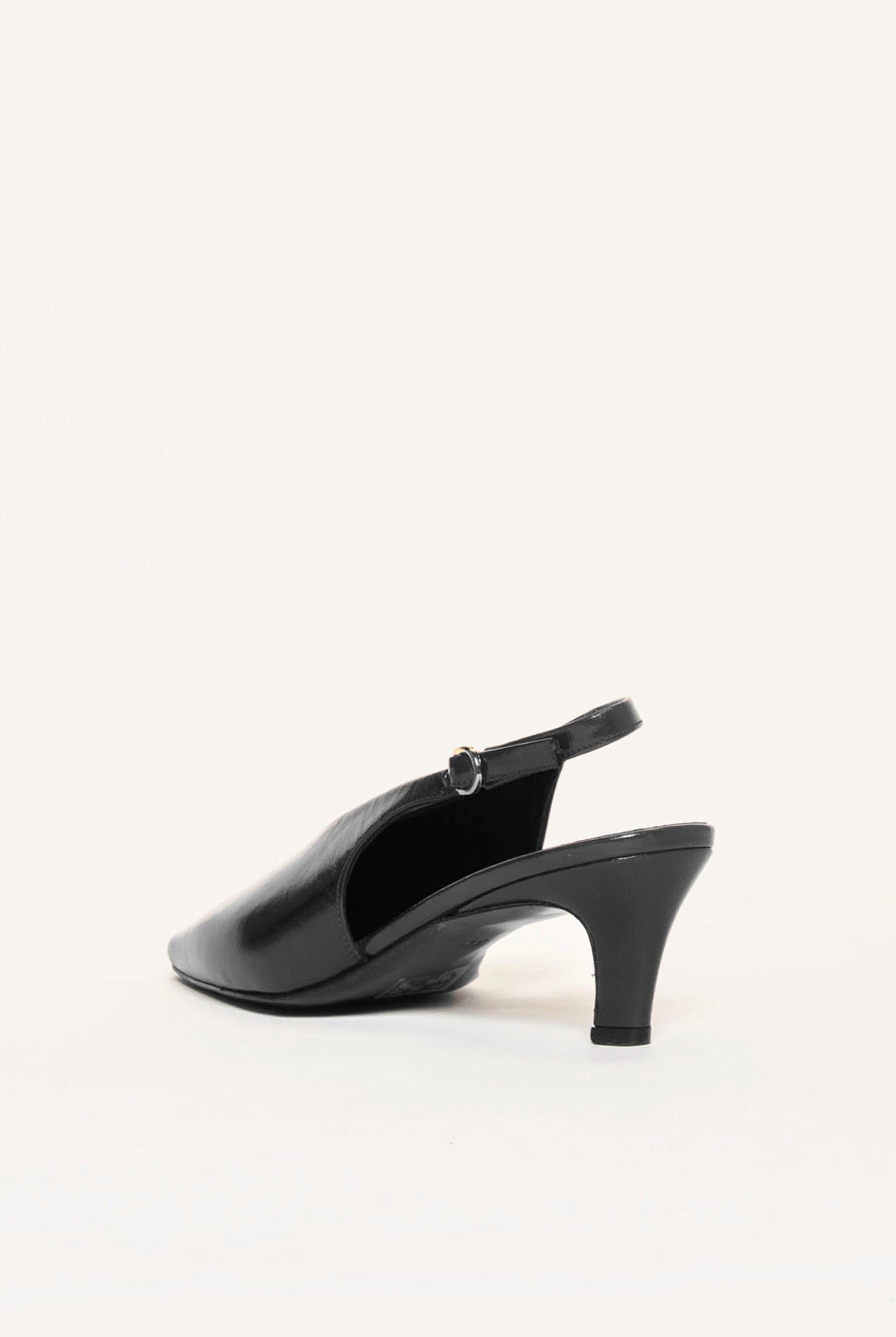 swatch_Black Patent slingback pump shoes
