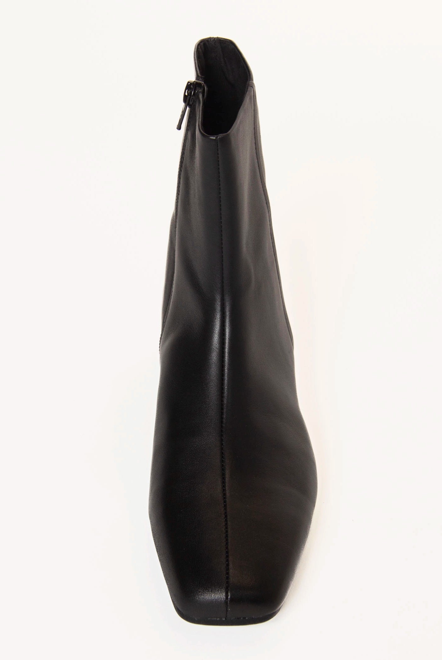 swatch_Black Leather mona boot vagabond shoes