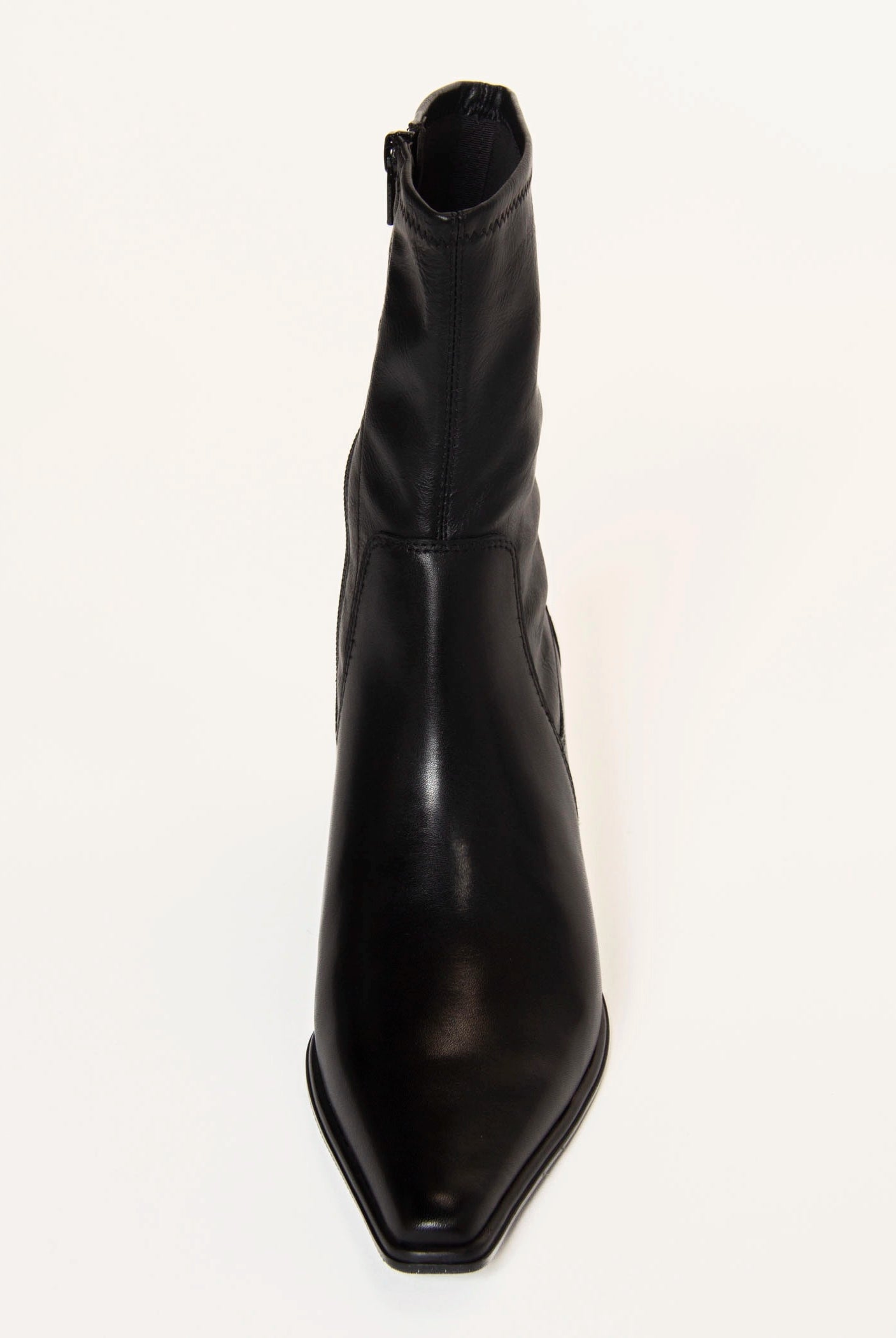 swatch_Black Leather giselle boots vagabond shoes