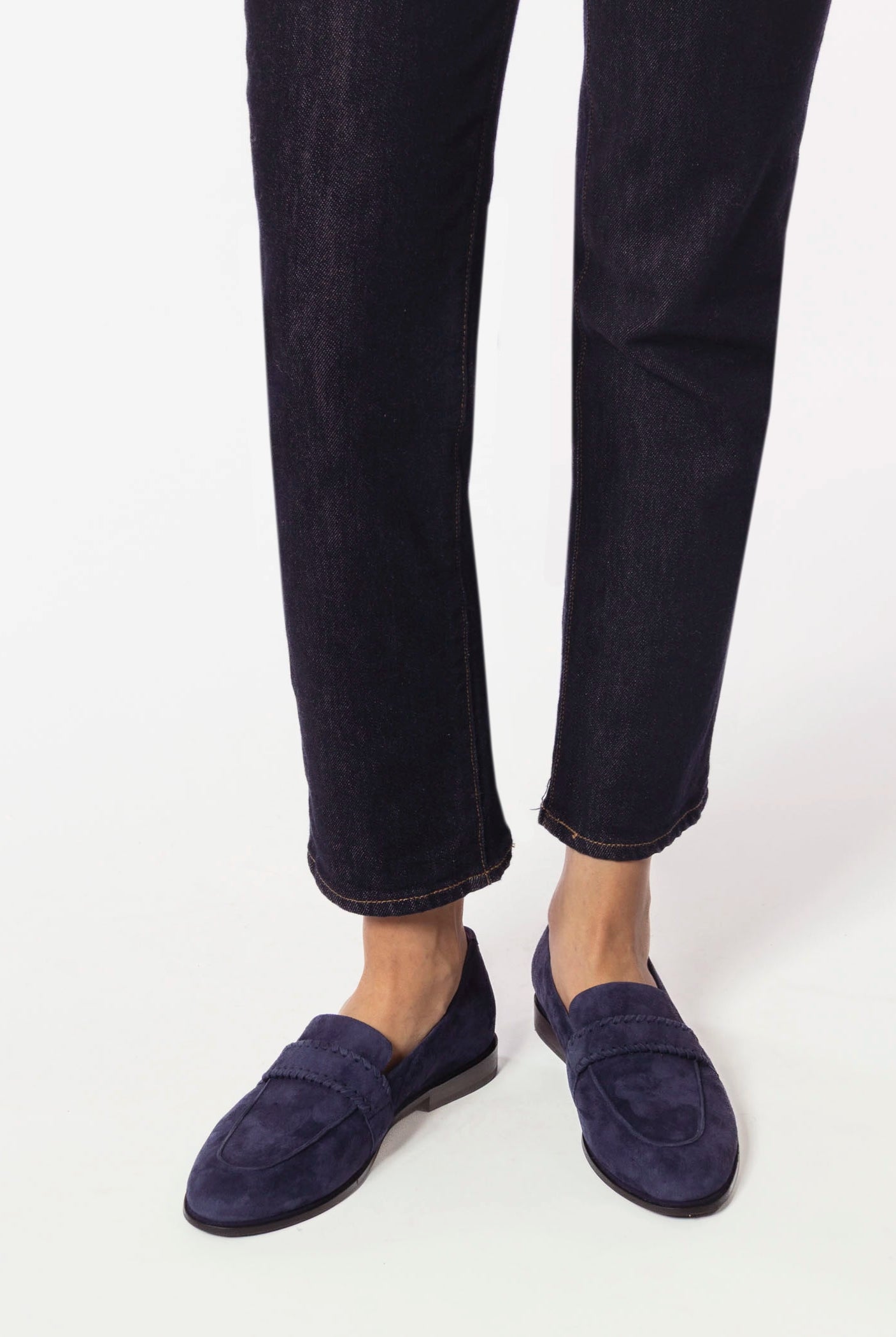 swatch_Navy Suede abbra loafer vaneli shoes