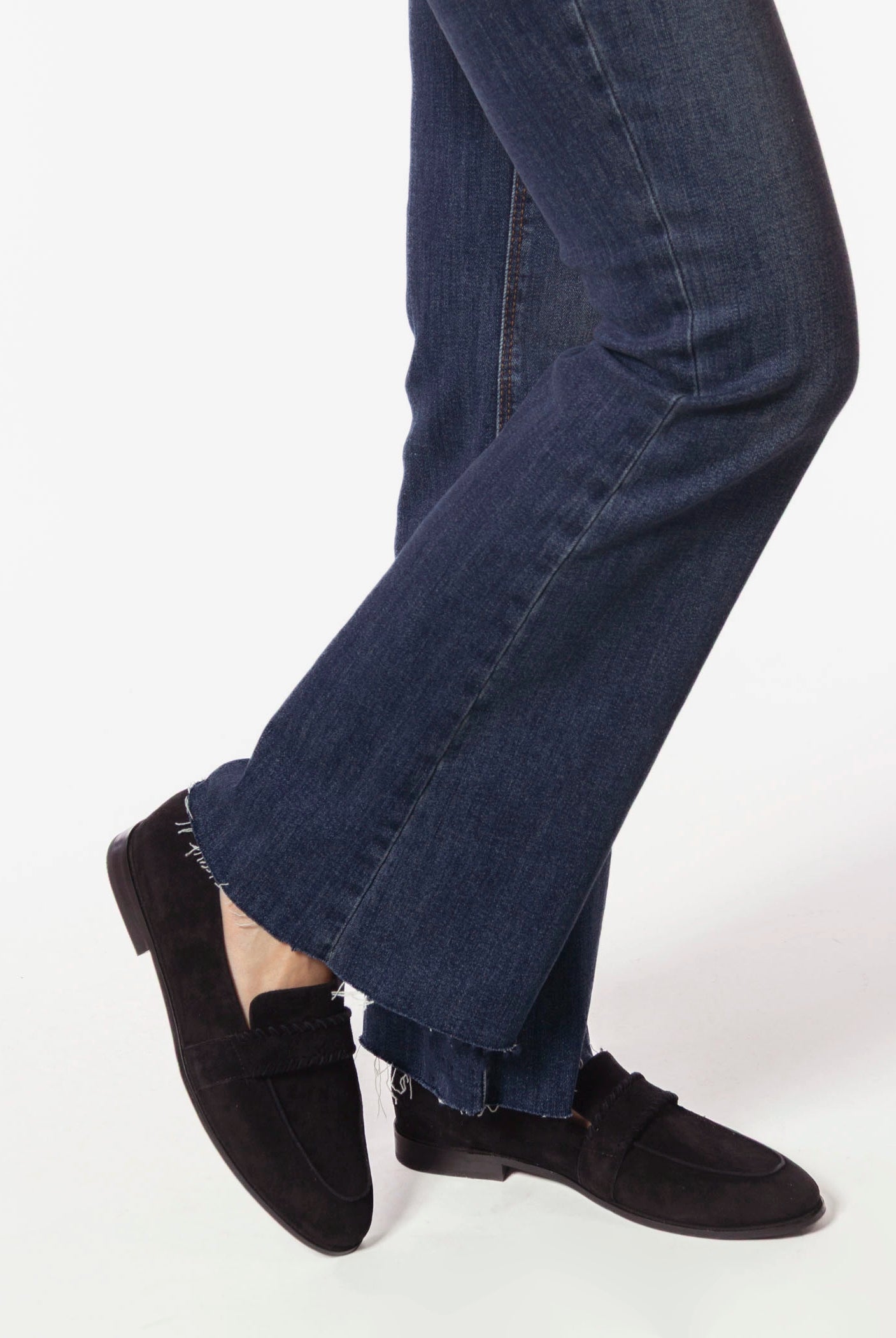 swatch_Black Suede abbra loafer vaneli shoes