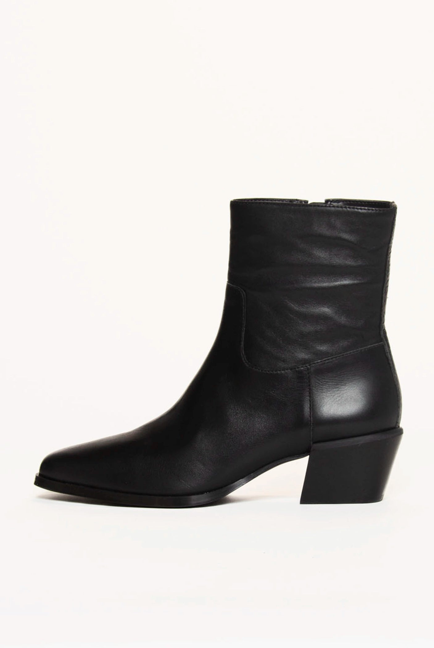 swatch_Black Leather daney boot shoes