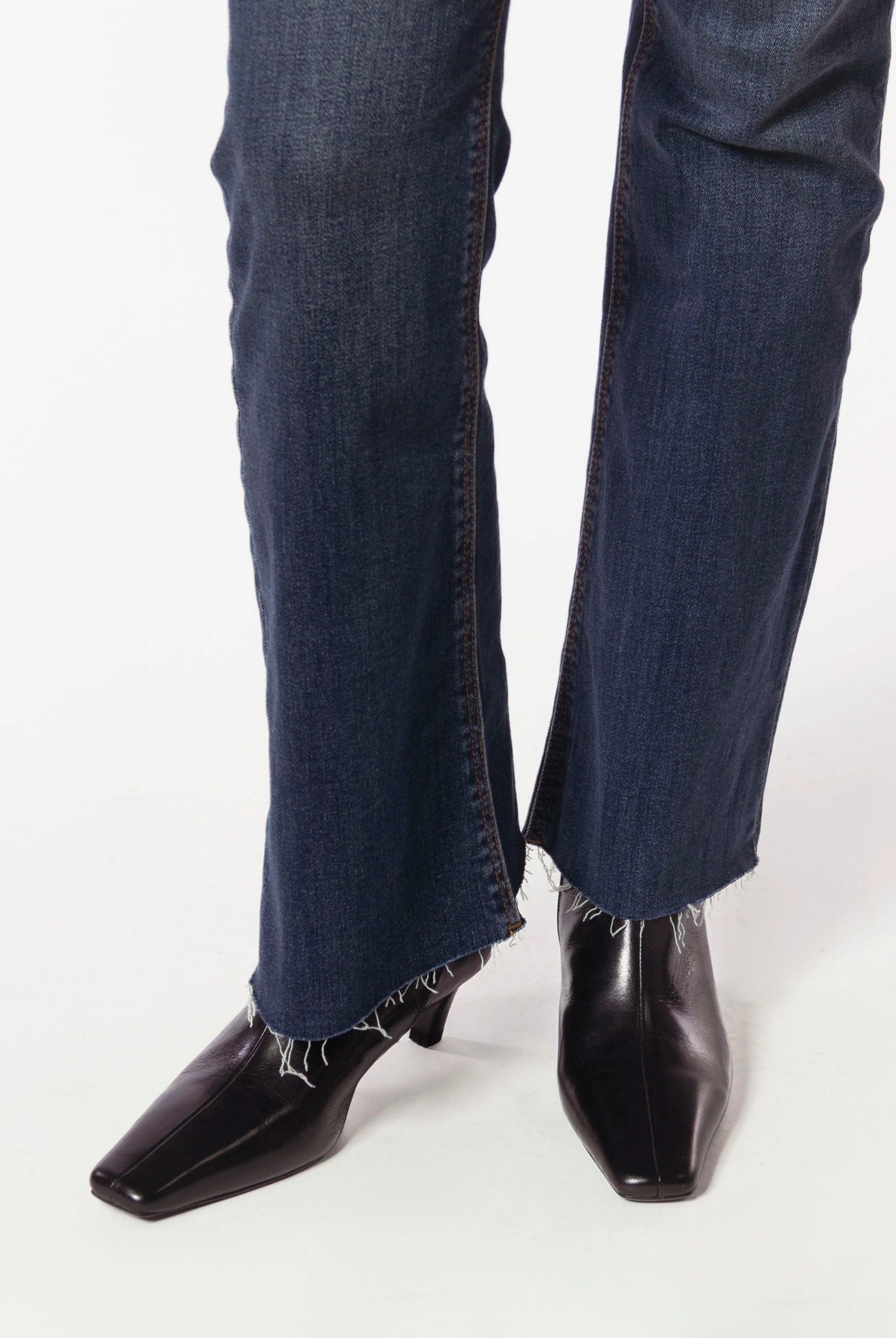 swatch_Black Leather estelle boots