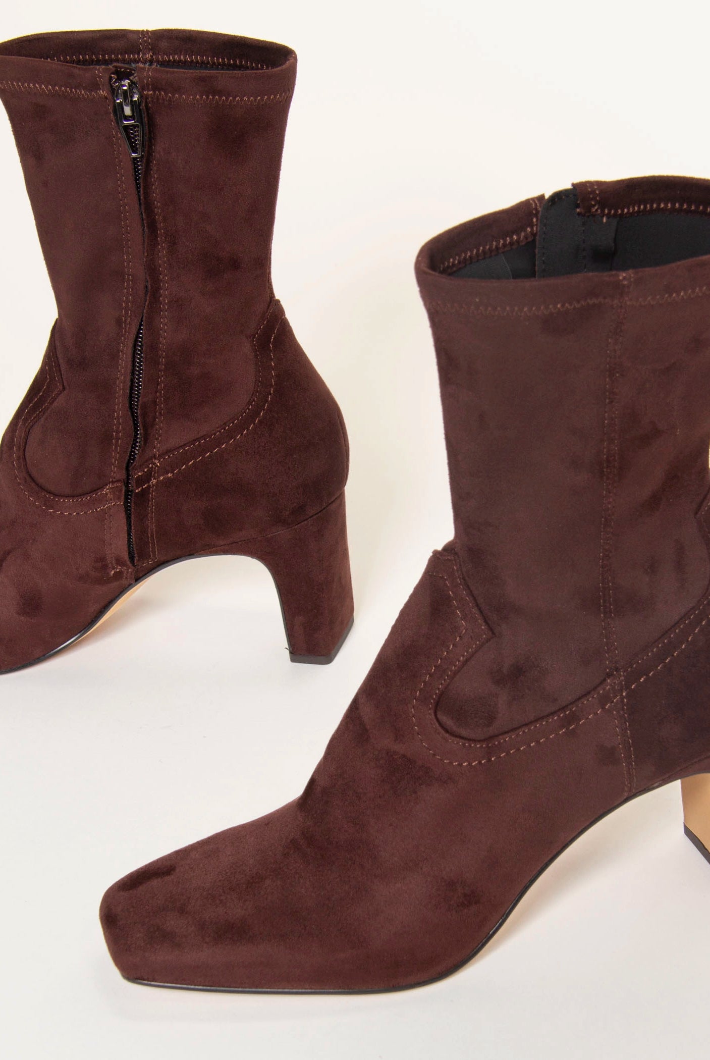 swatch_Mahogany roan heeled boots