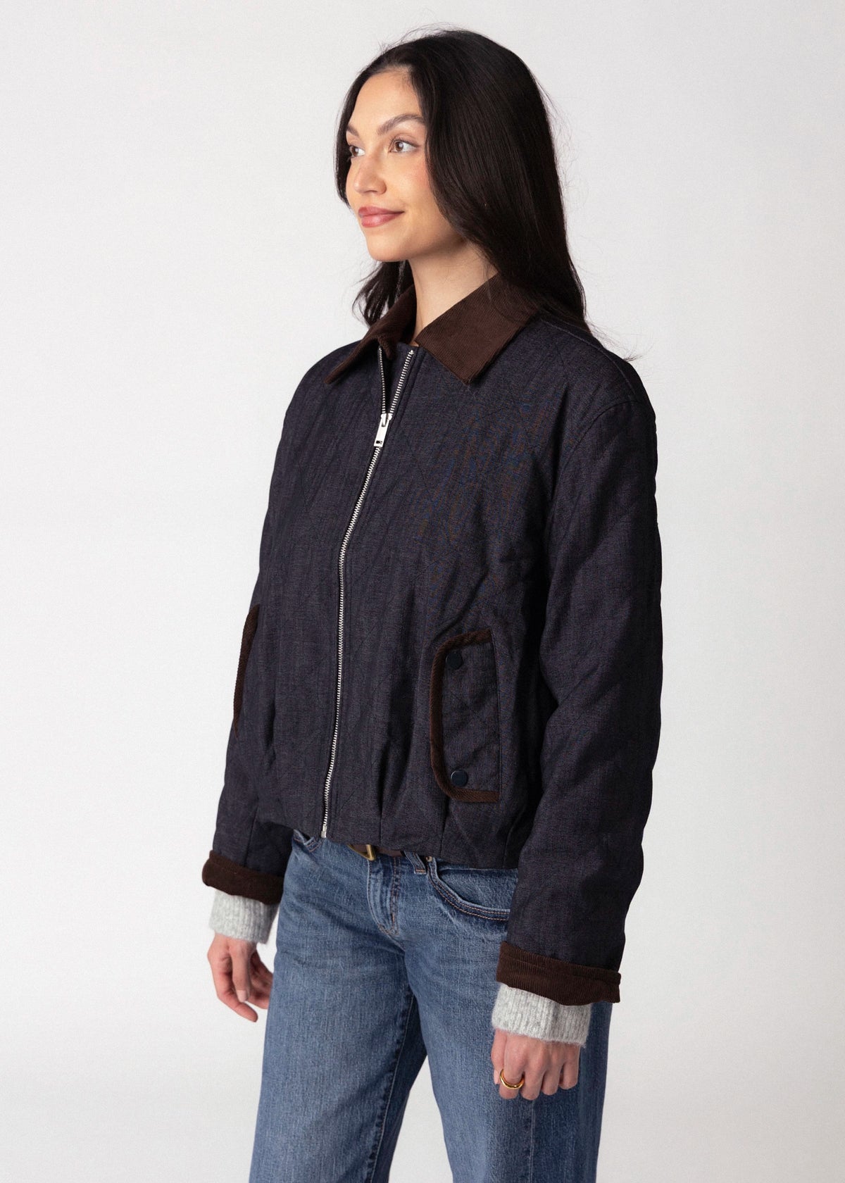 swatch_Denim Blue elle grey contrast collar quilted jacket