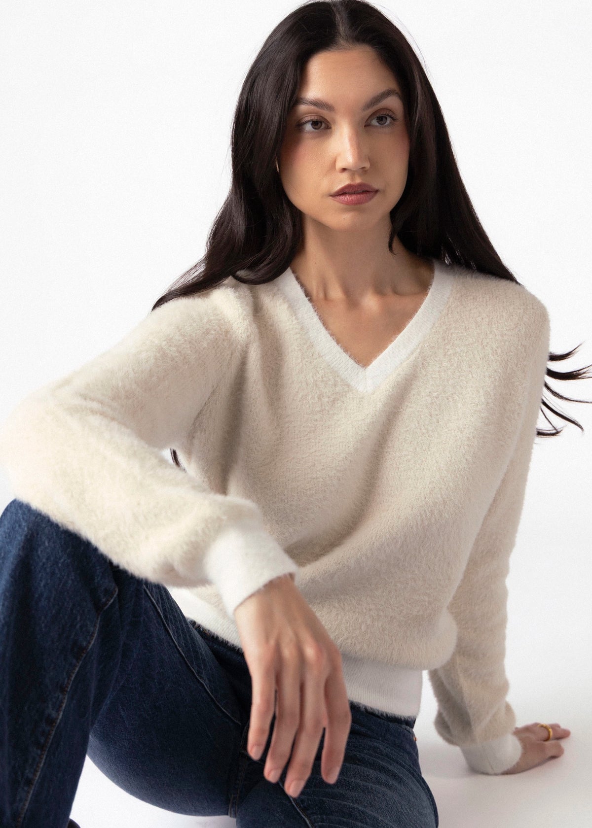 swatch_Birch rino and pelle keath v-neck sweater