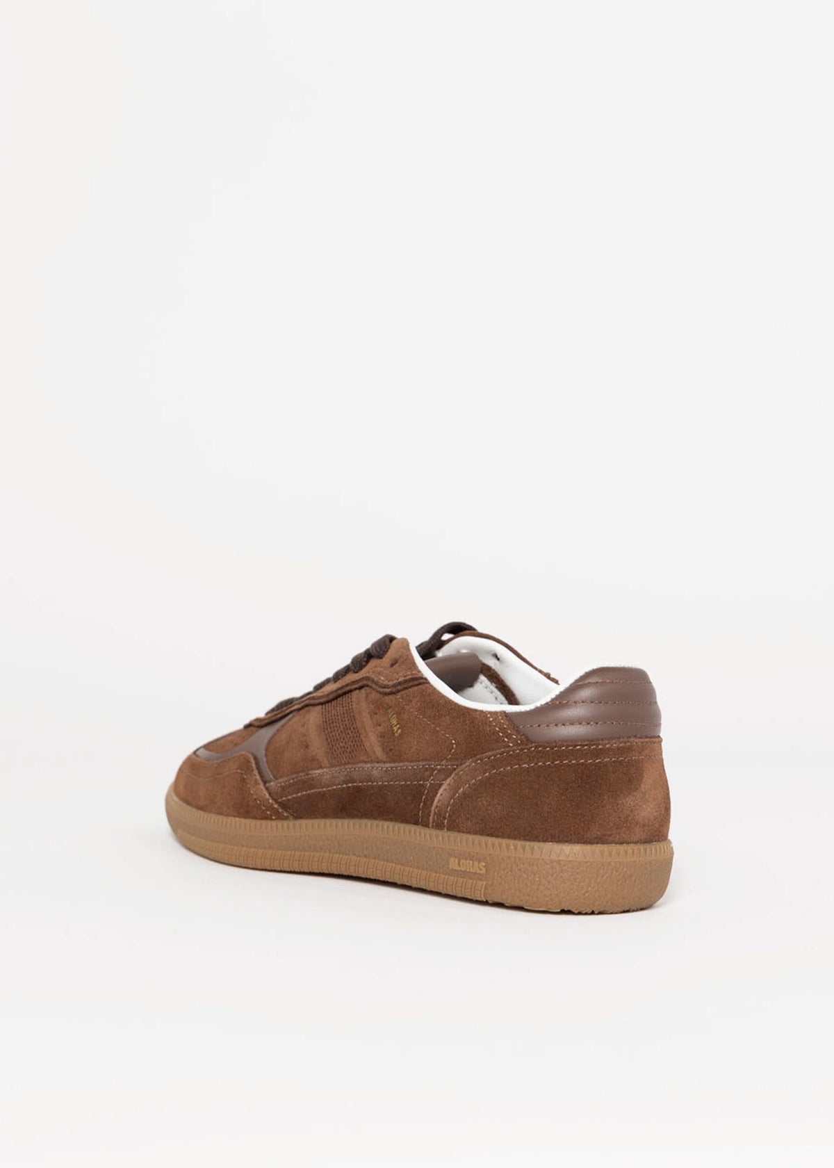 swatch_Chocolate alohas tb490 rife suede sneaker