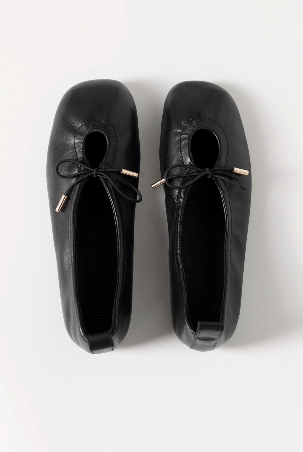 swatch_Black Leather alohas rosalind leather flat