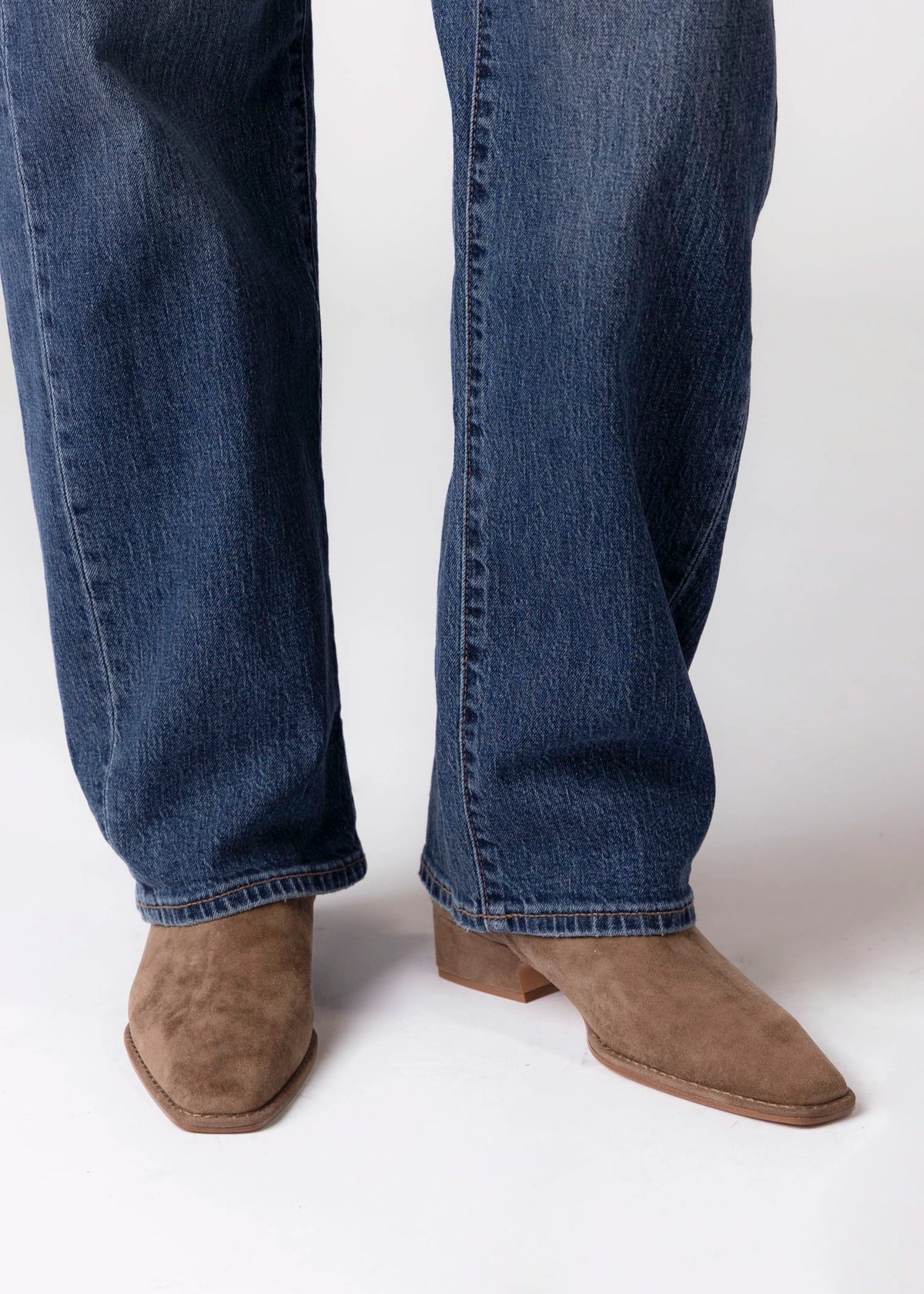 swatch_Taupe Suede steve madden dorene ankle boot