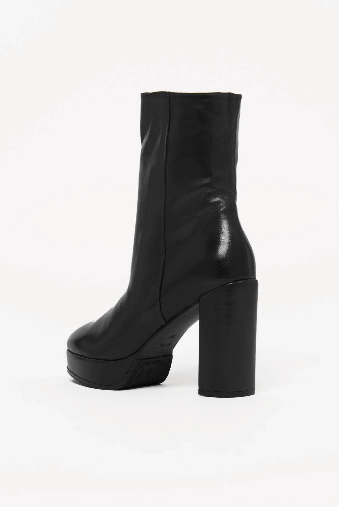 swatch_Black Leather platform boot shoes