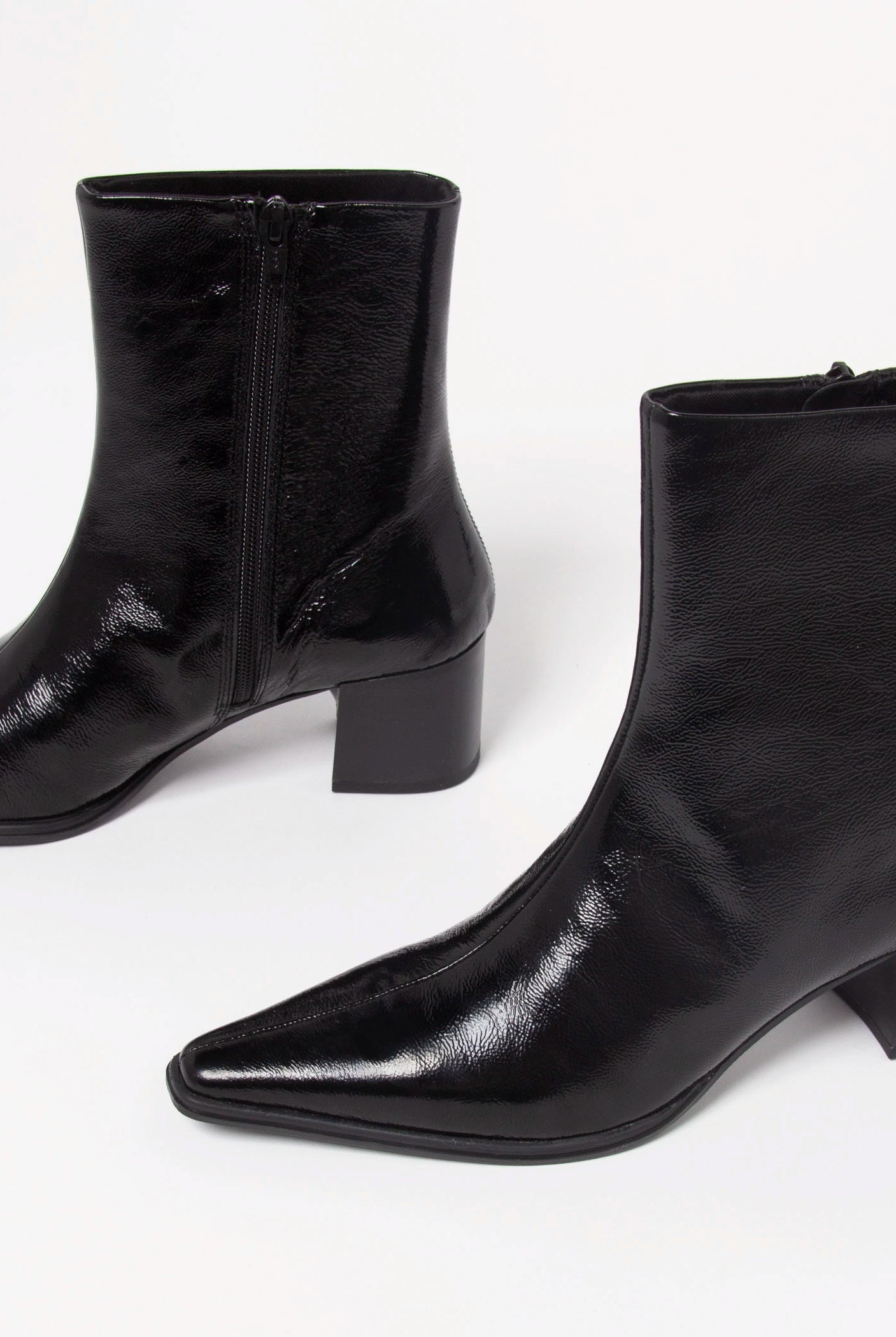 swatch_Black Patent giselle boot shoes