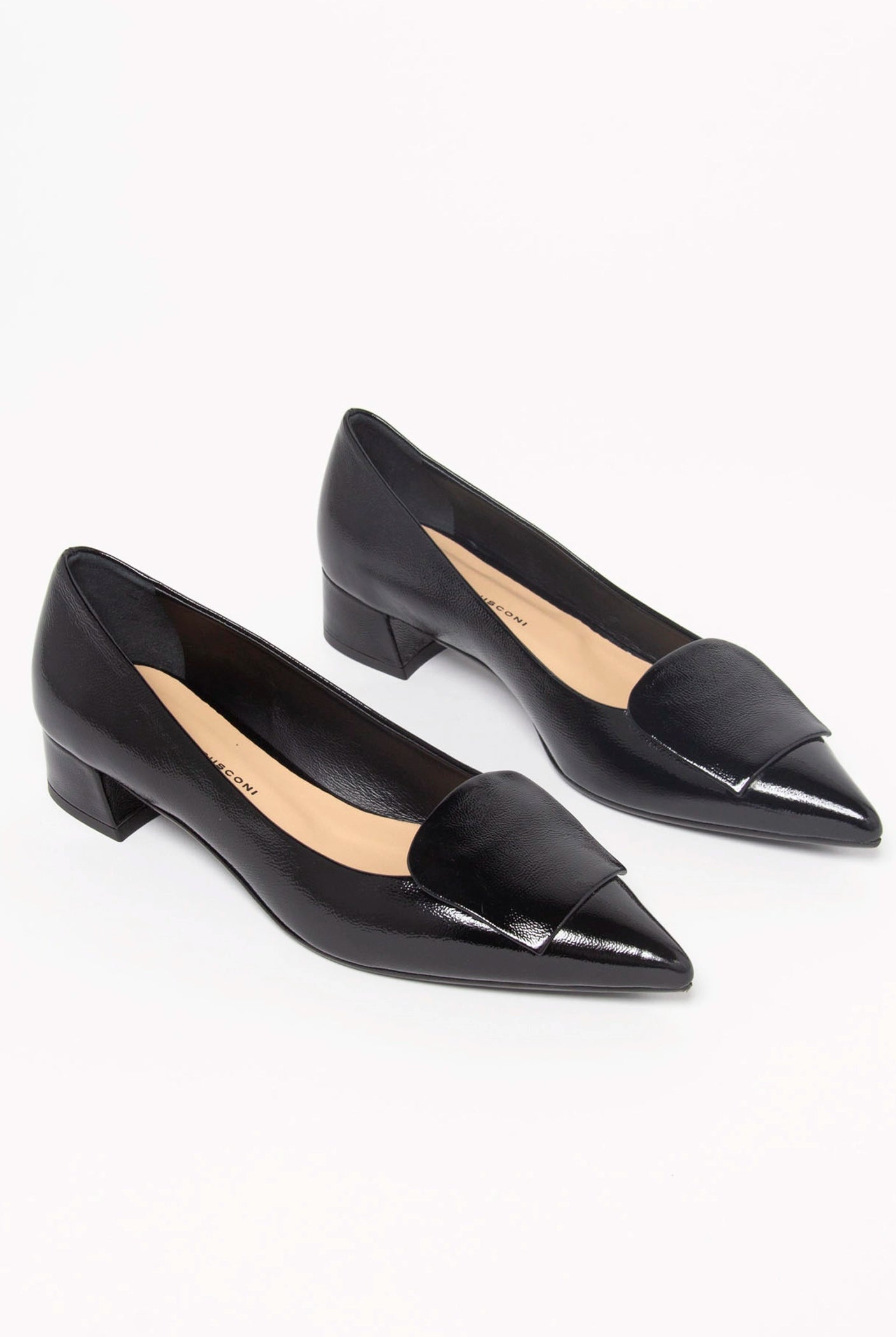 swatch_Black Patent low heel pump shoes