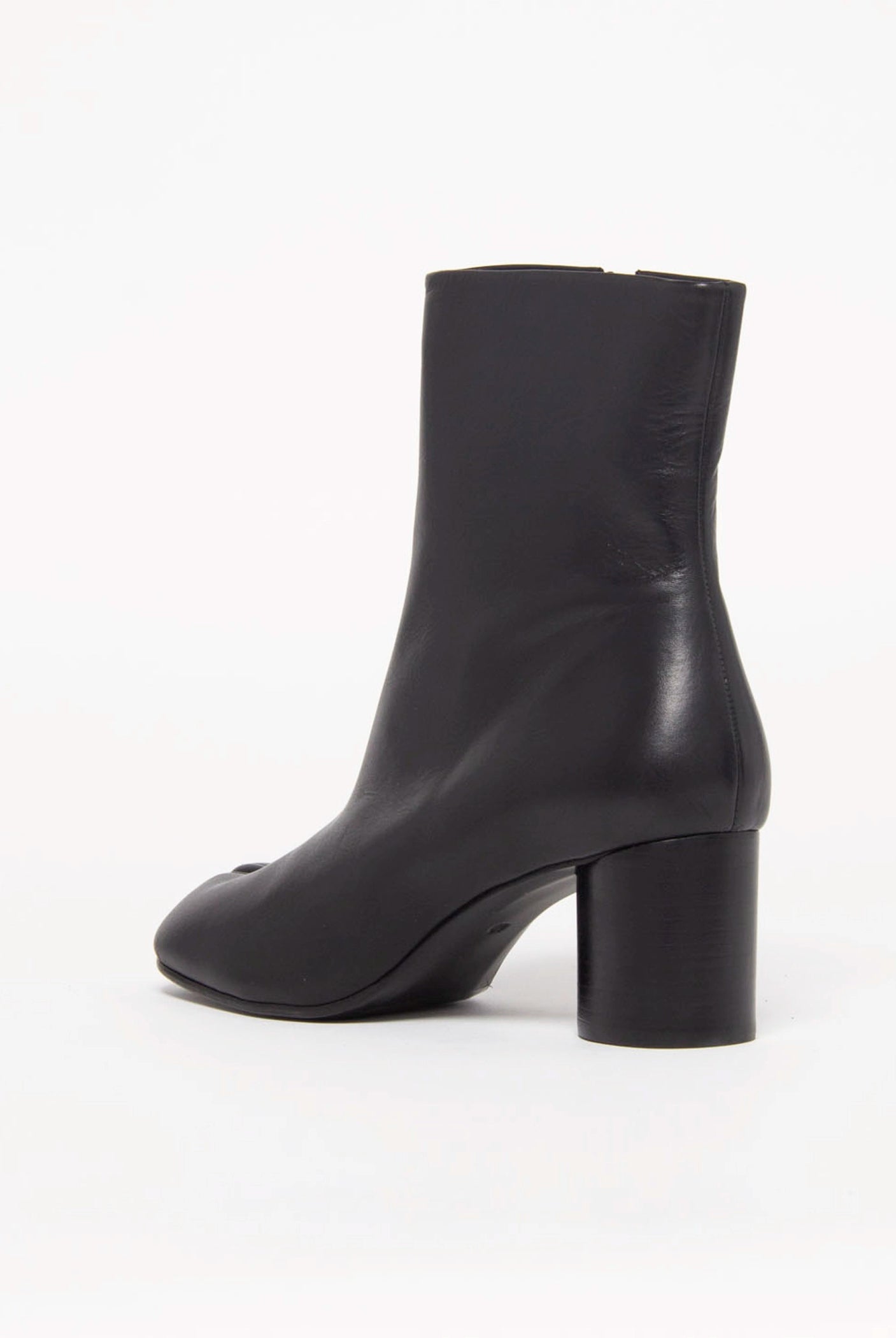 swatch_Black Leather tabi boot boots