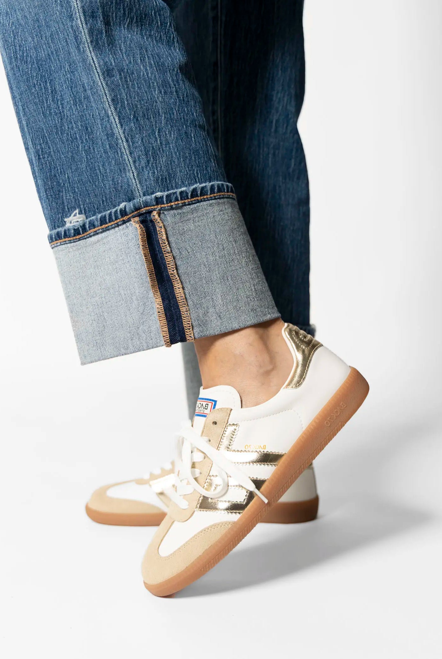 swatch_beige cloud lace up sneaker shoes