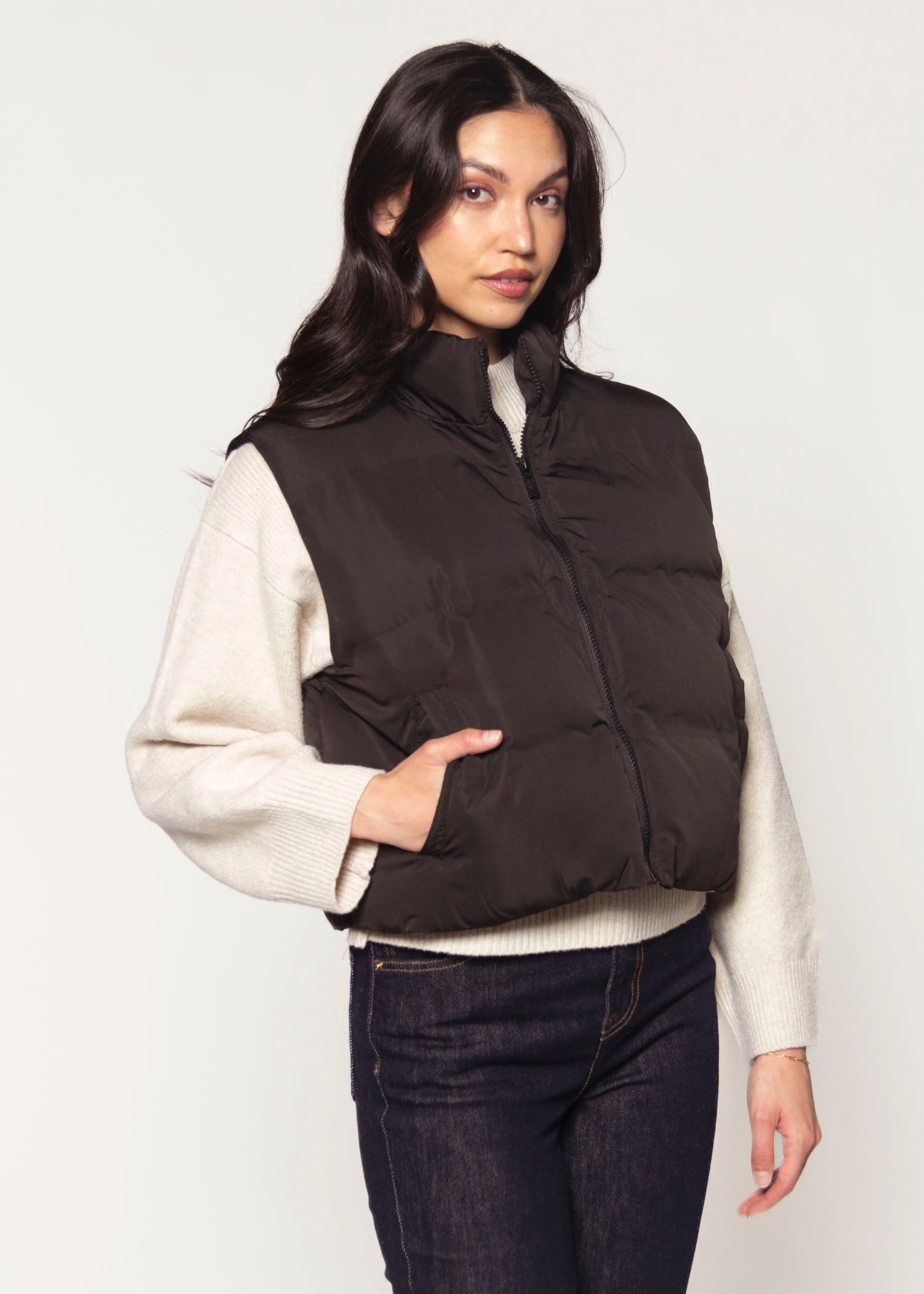 swatch_Black izzy puffer vest
