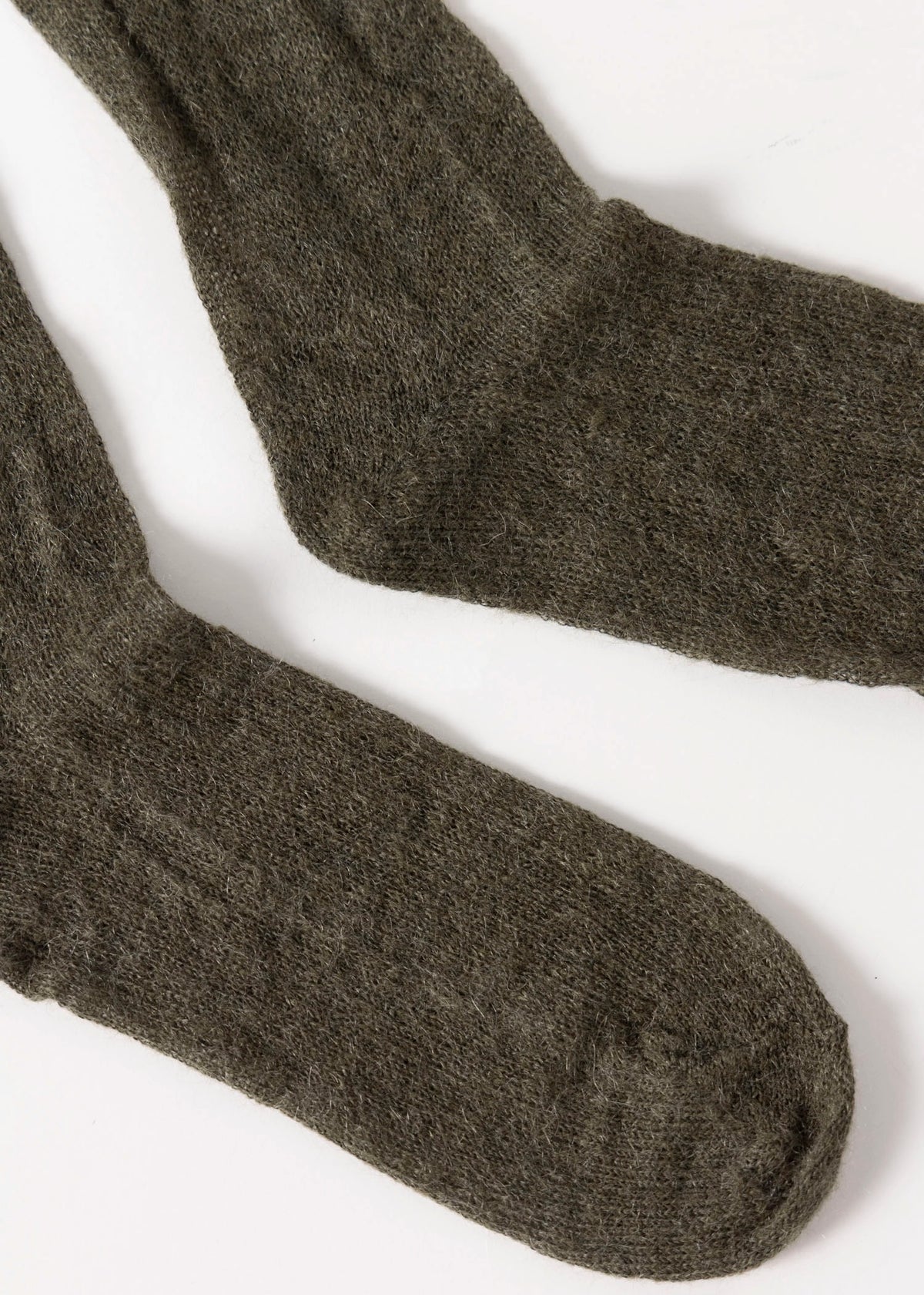 swatch_Olive le bon shoppe mohair veil socks