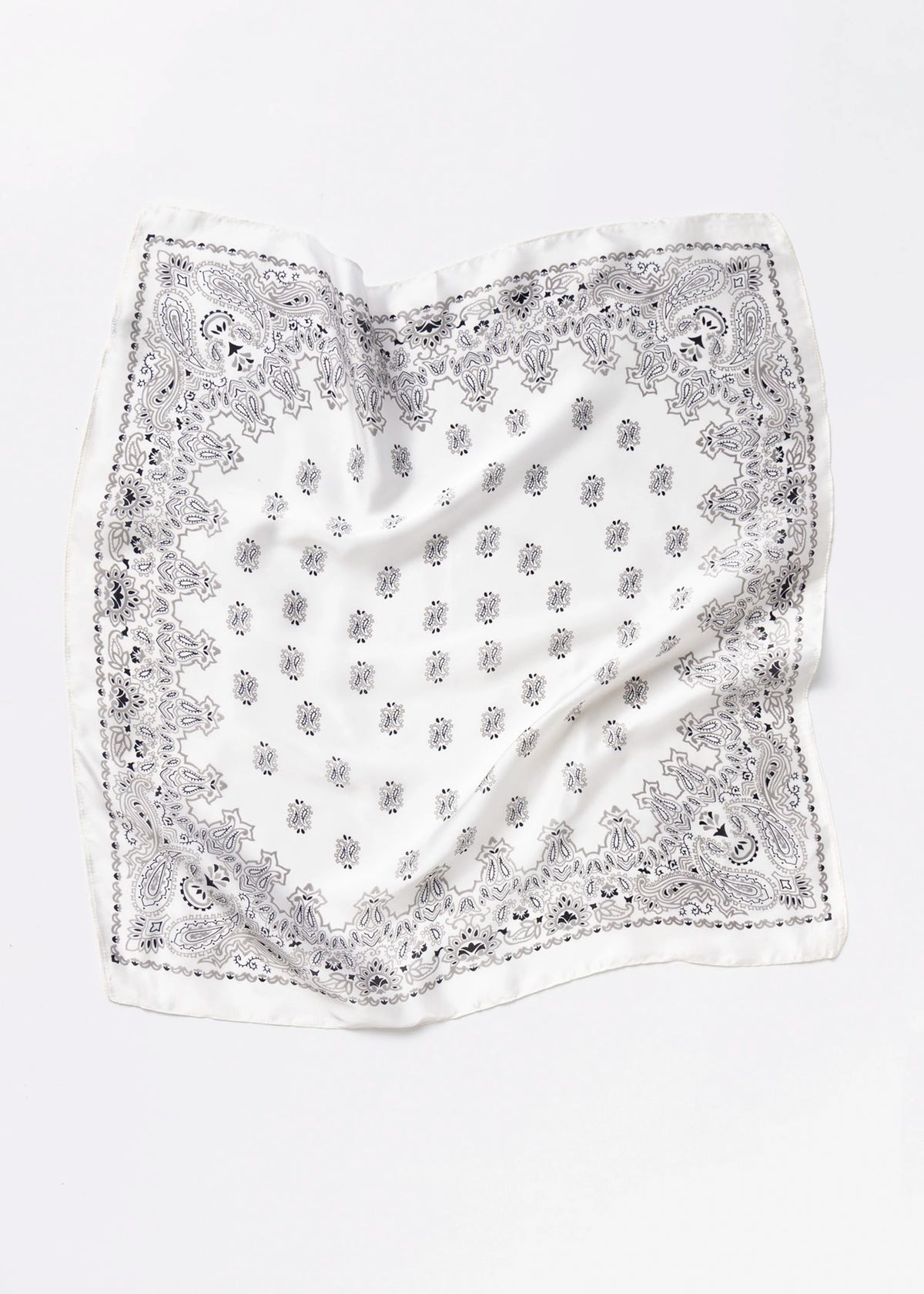swatch_White bandana head scarf