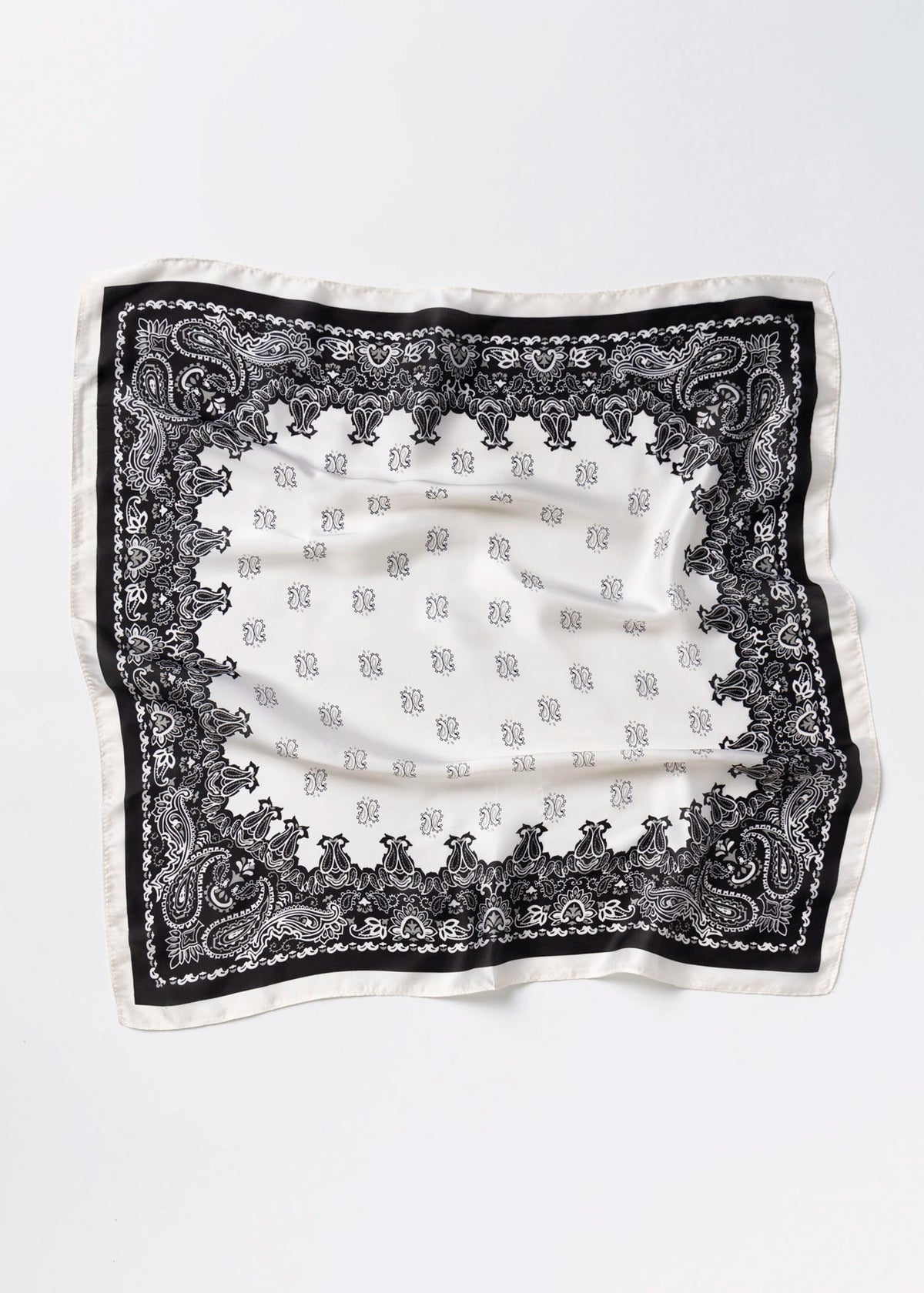 swatch_Black/White bandana head scarf