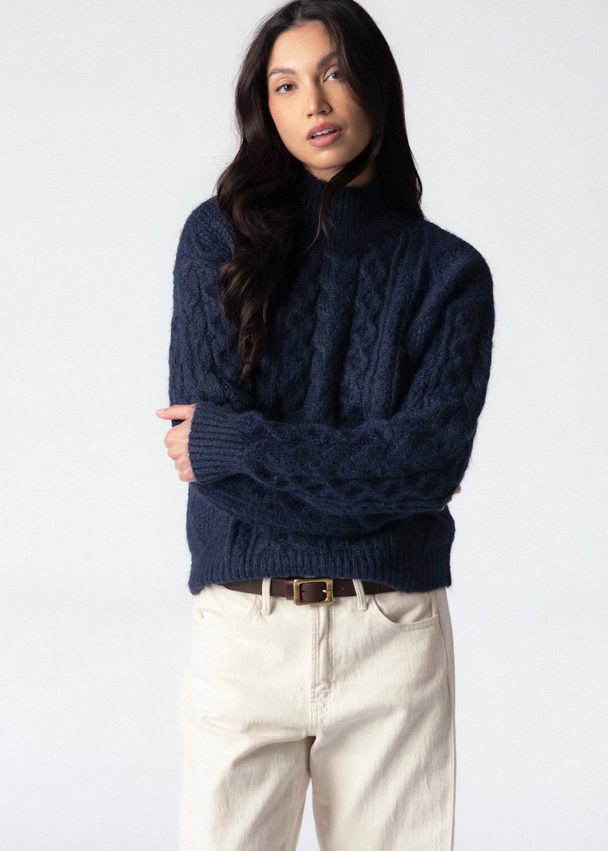 swatch_Navy rd style cable knit sweater