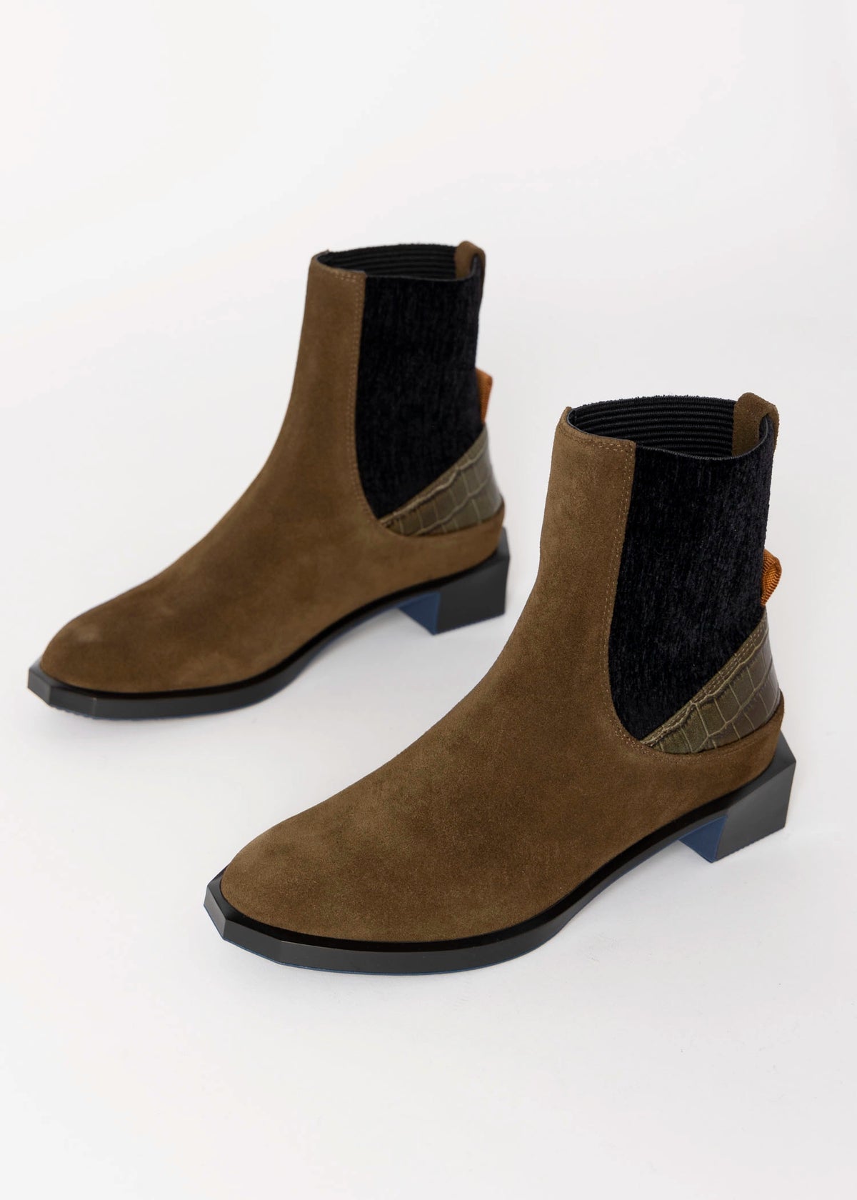 swatch_Khaki 4ccccees forma ena chelsea boot