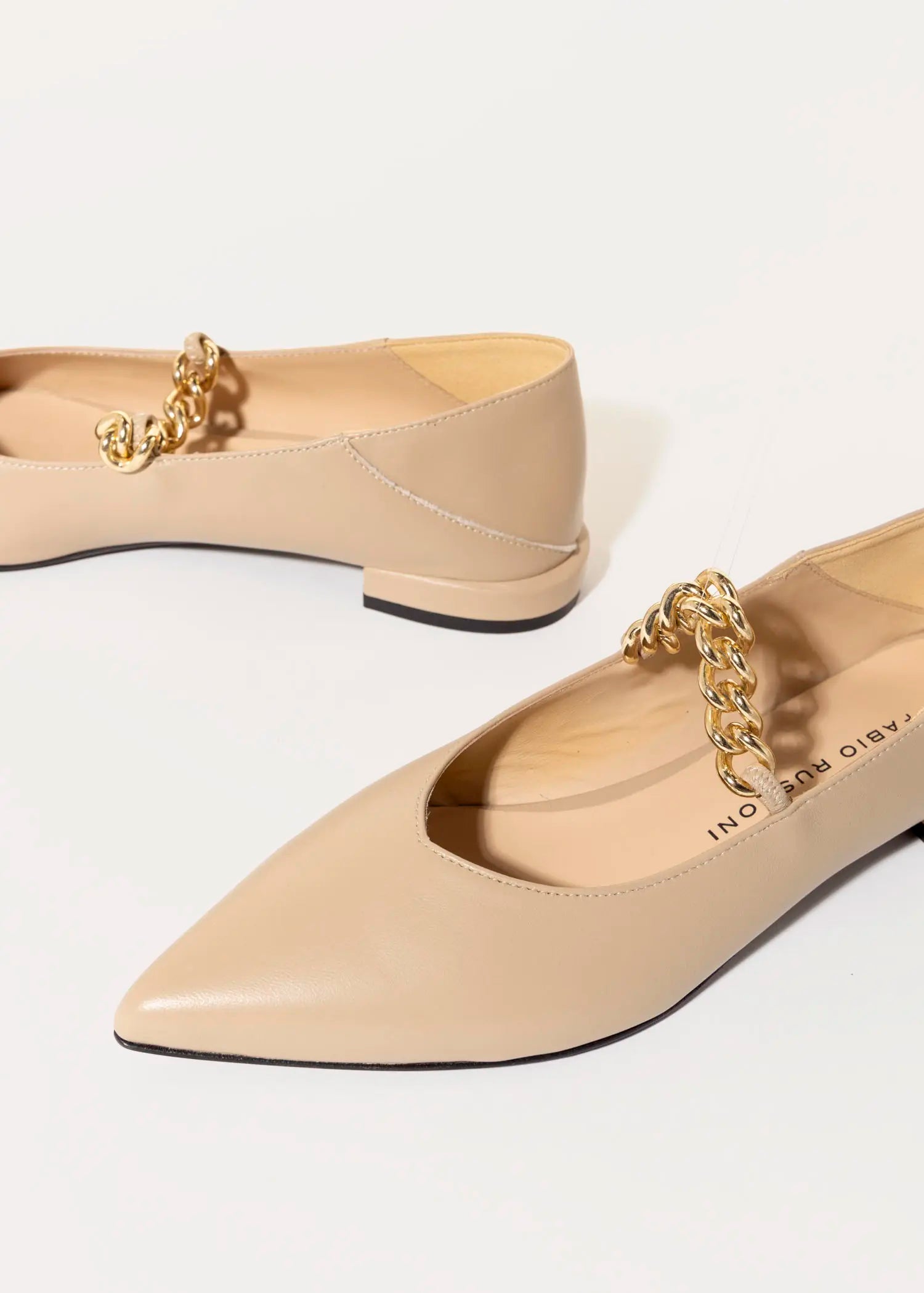 swatch_stucco leather flat with chain flat shoes