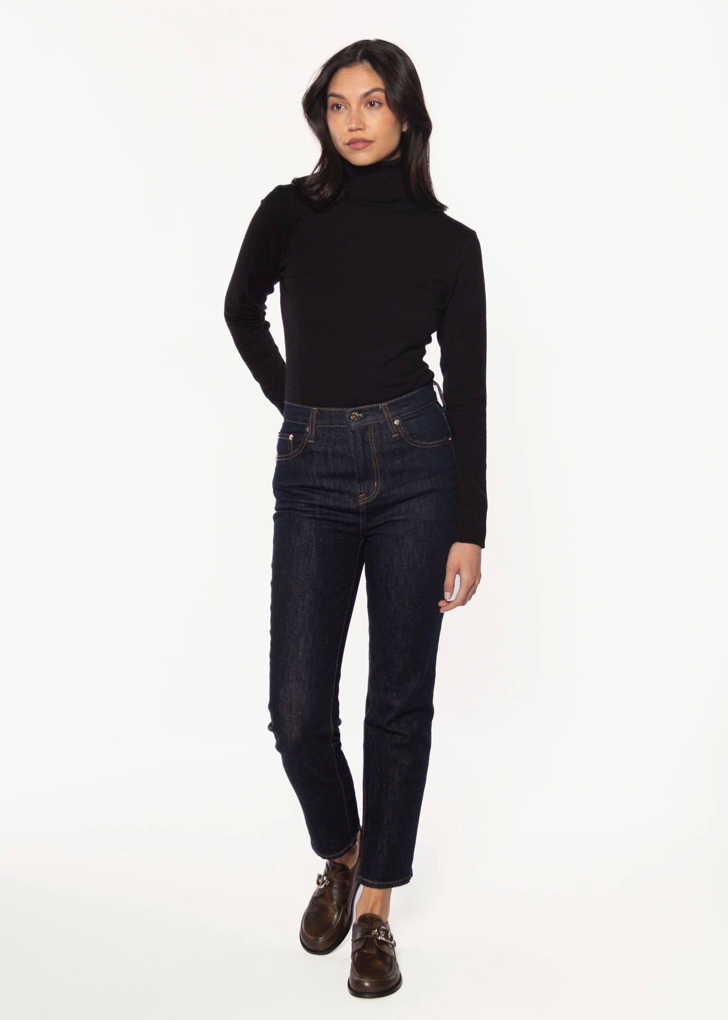 swatch_Black silene sweater