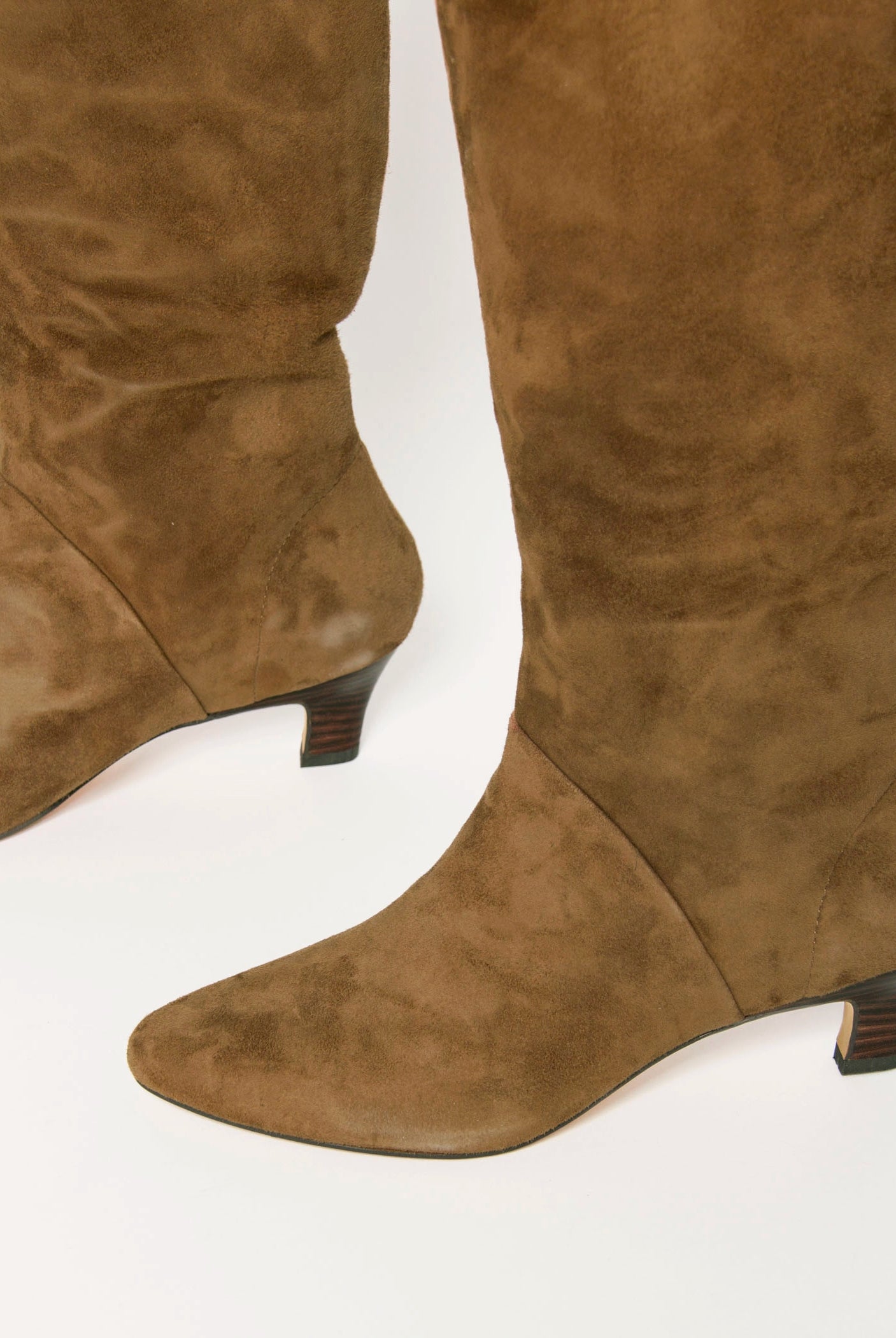 swatch_Taupe Suede gwen knee high boot