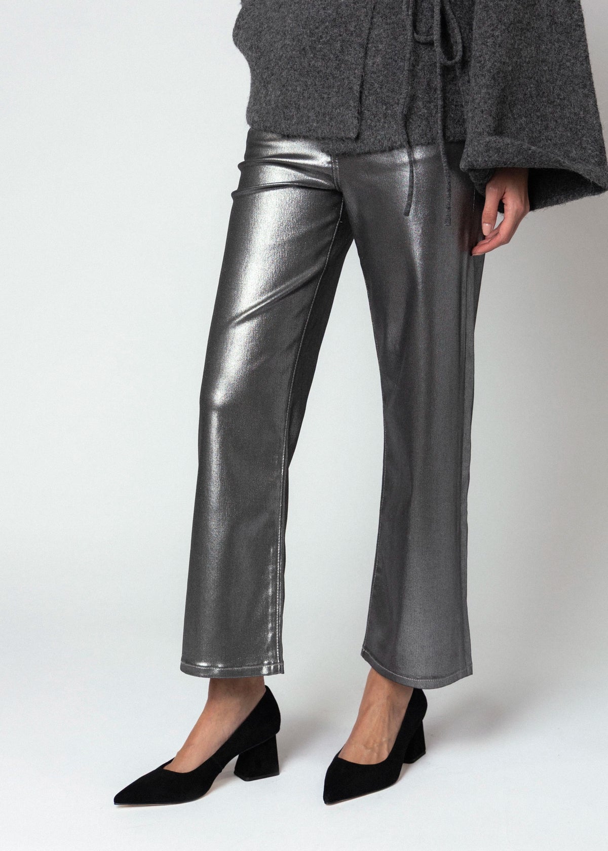 swatch_Silver kut from the kloth charlotte wide leg jean