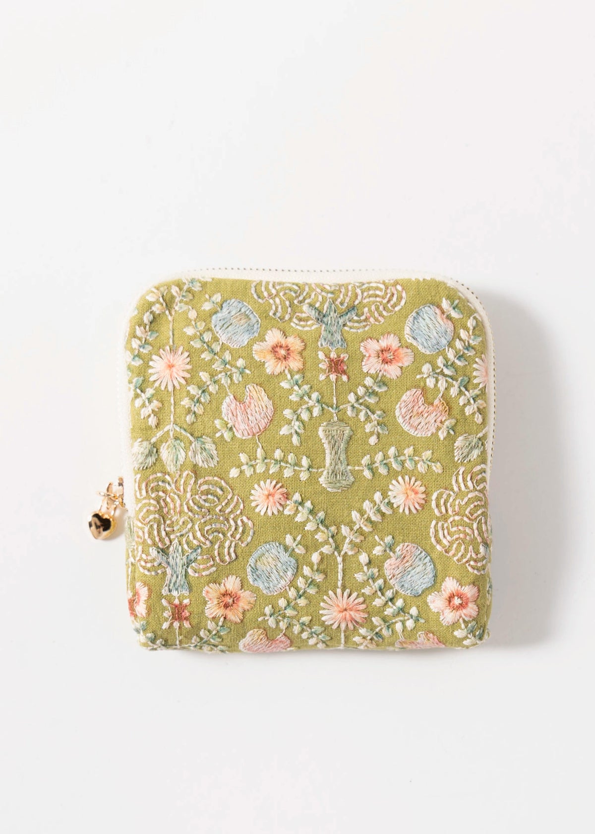 swatch_Green floral embroidered travel jewelry case