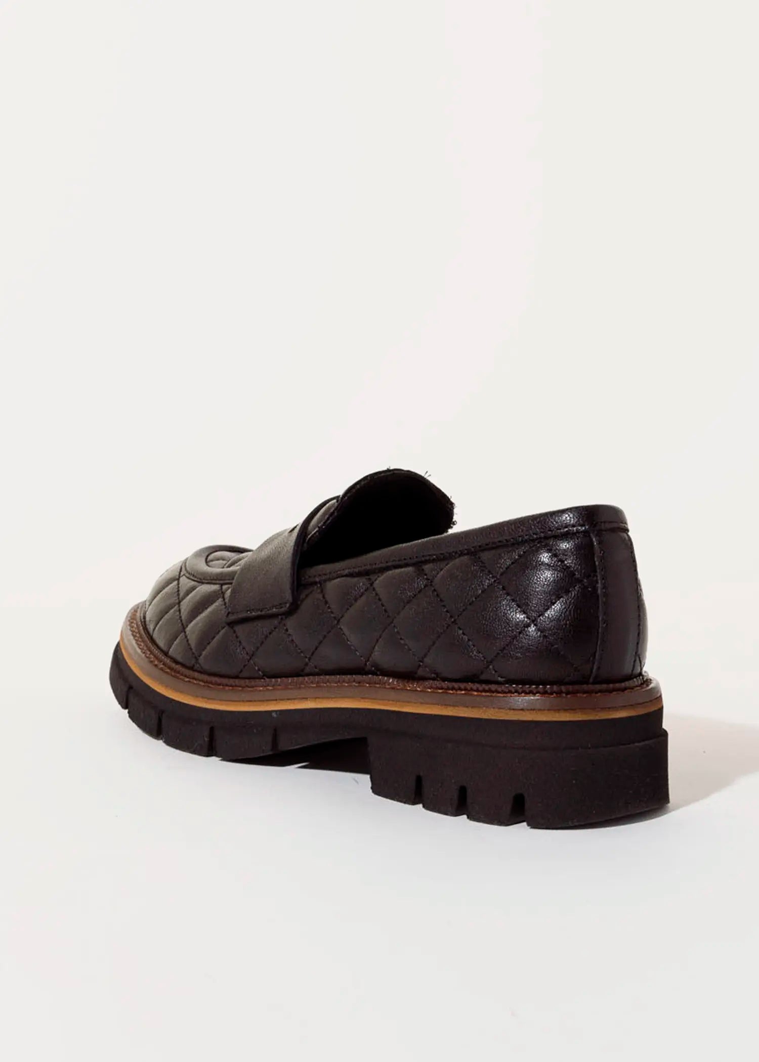 swatch_black leather quilted leather loafer flat shoes