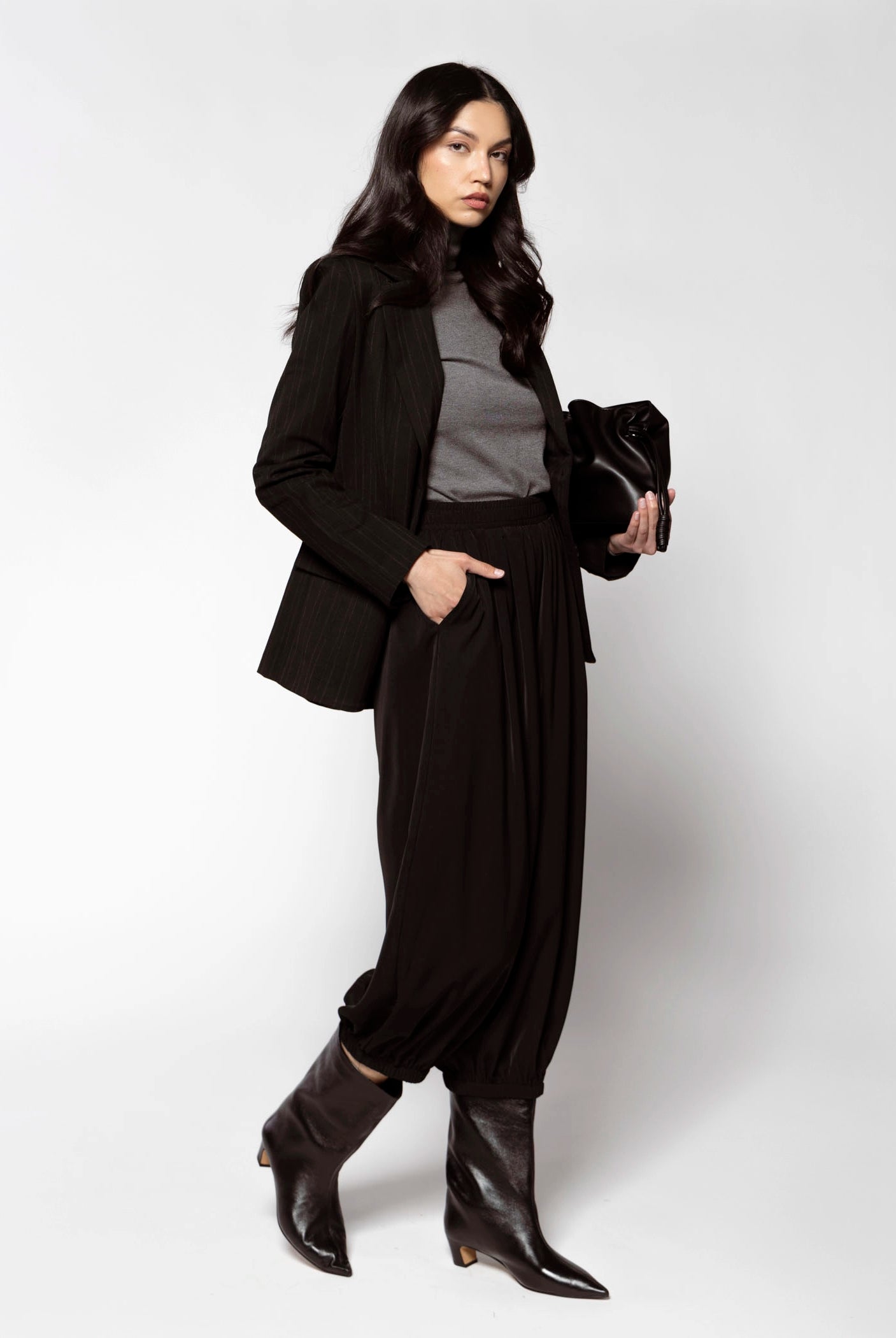 swatch_Black balloon pants