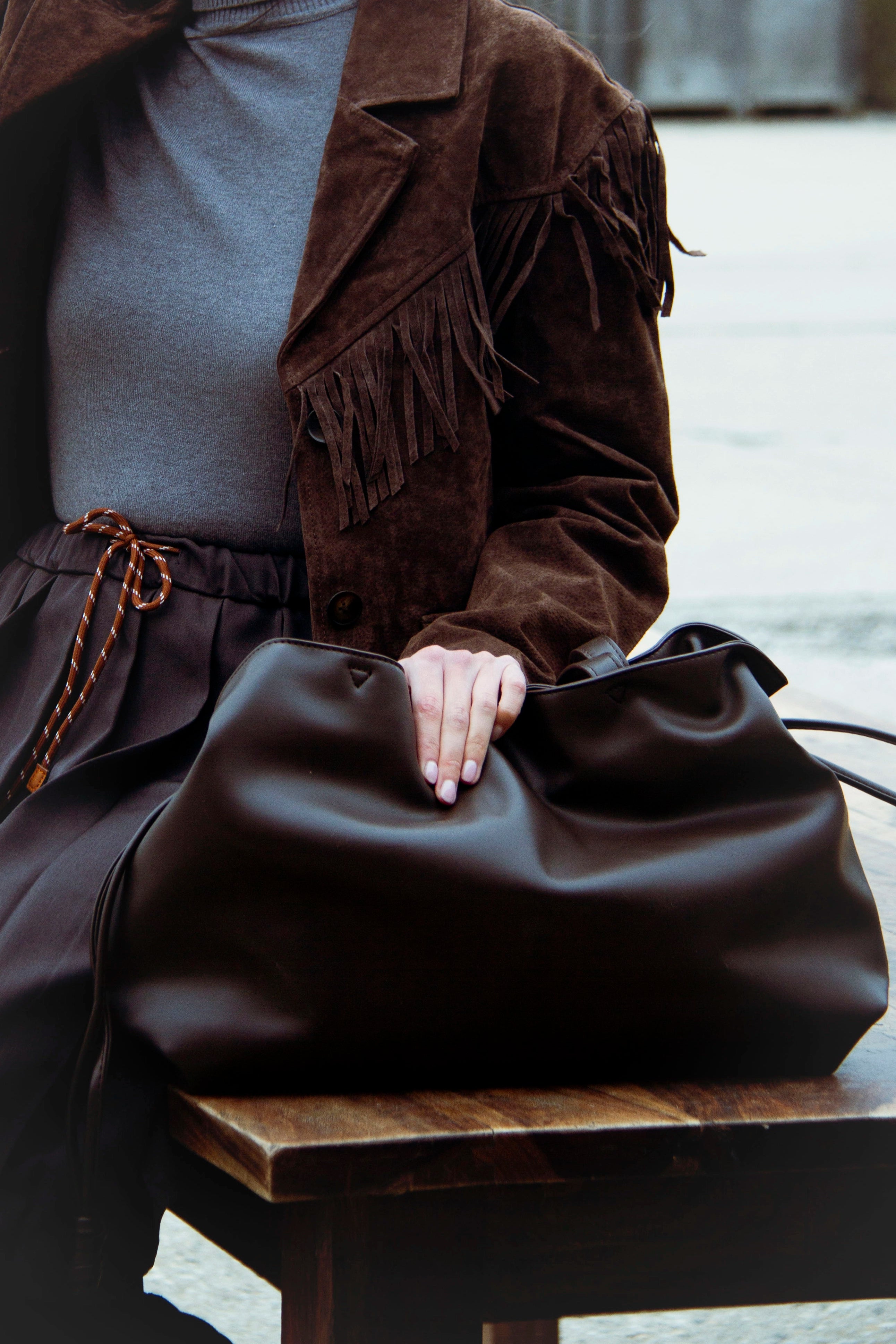 swatch_Chocolate reese tote handbags