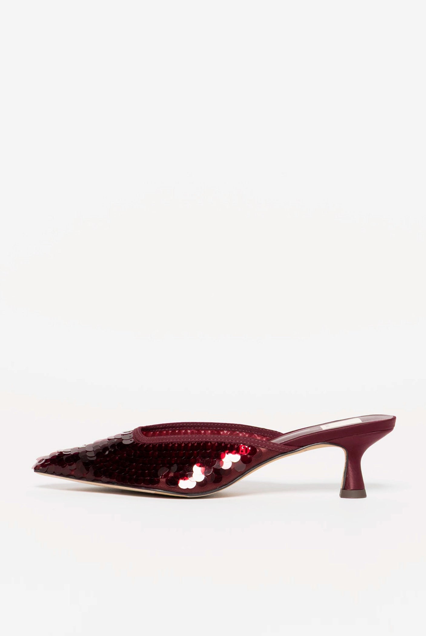 swatch_Cranberry cleo heel shoes