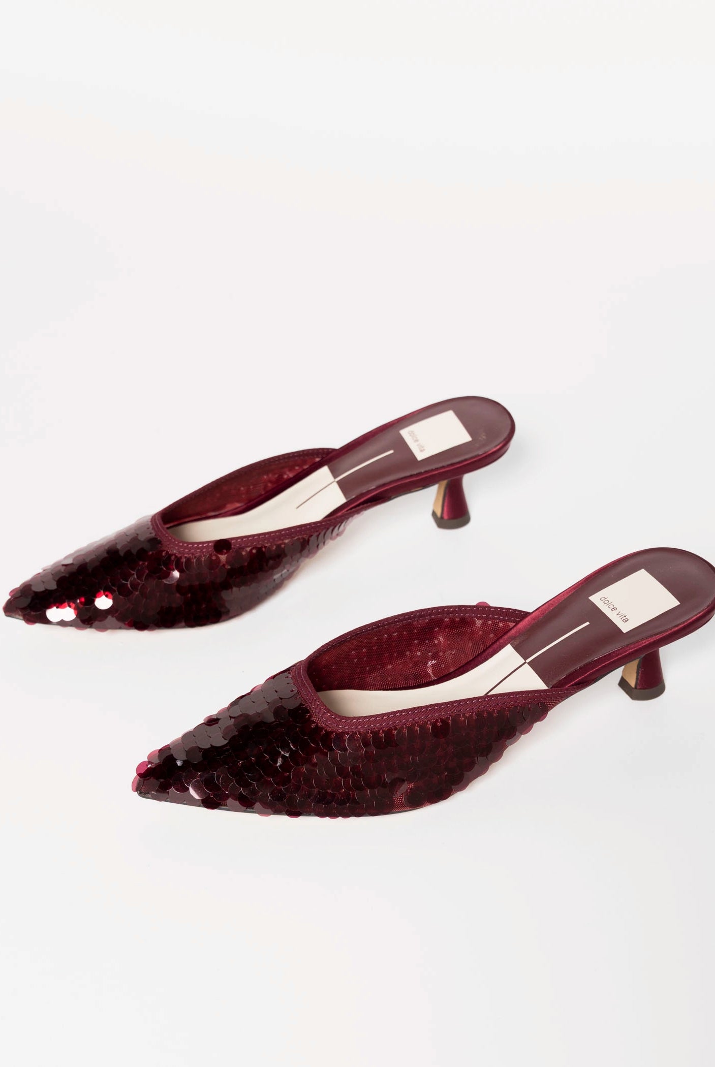 swatch_Cranberry cleo heel shoes
