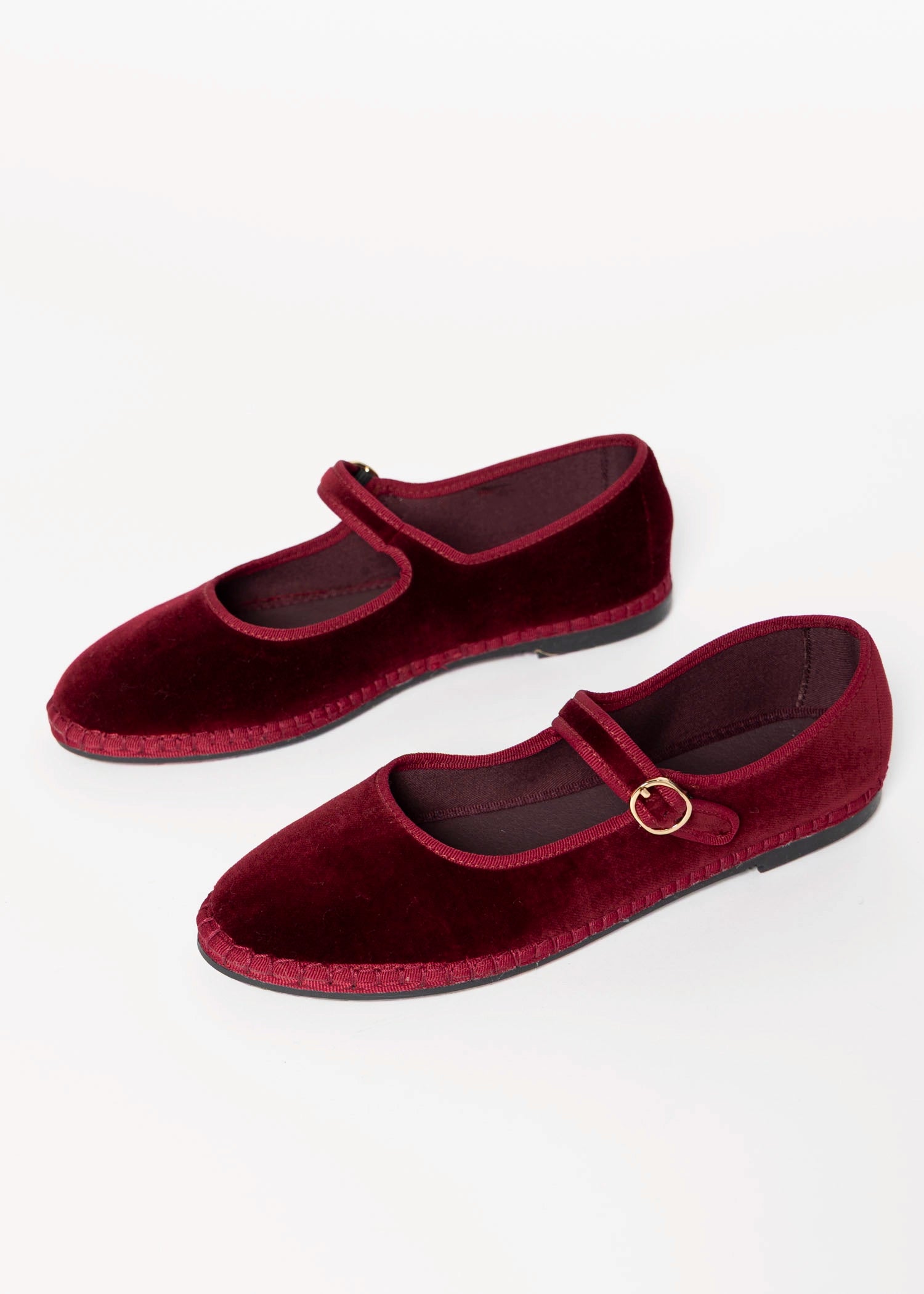 swatch_Wine velvet mary jane