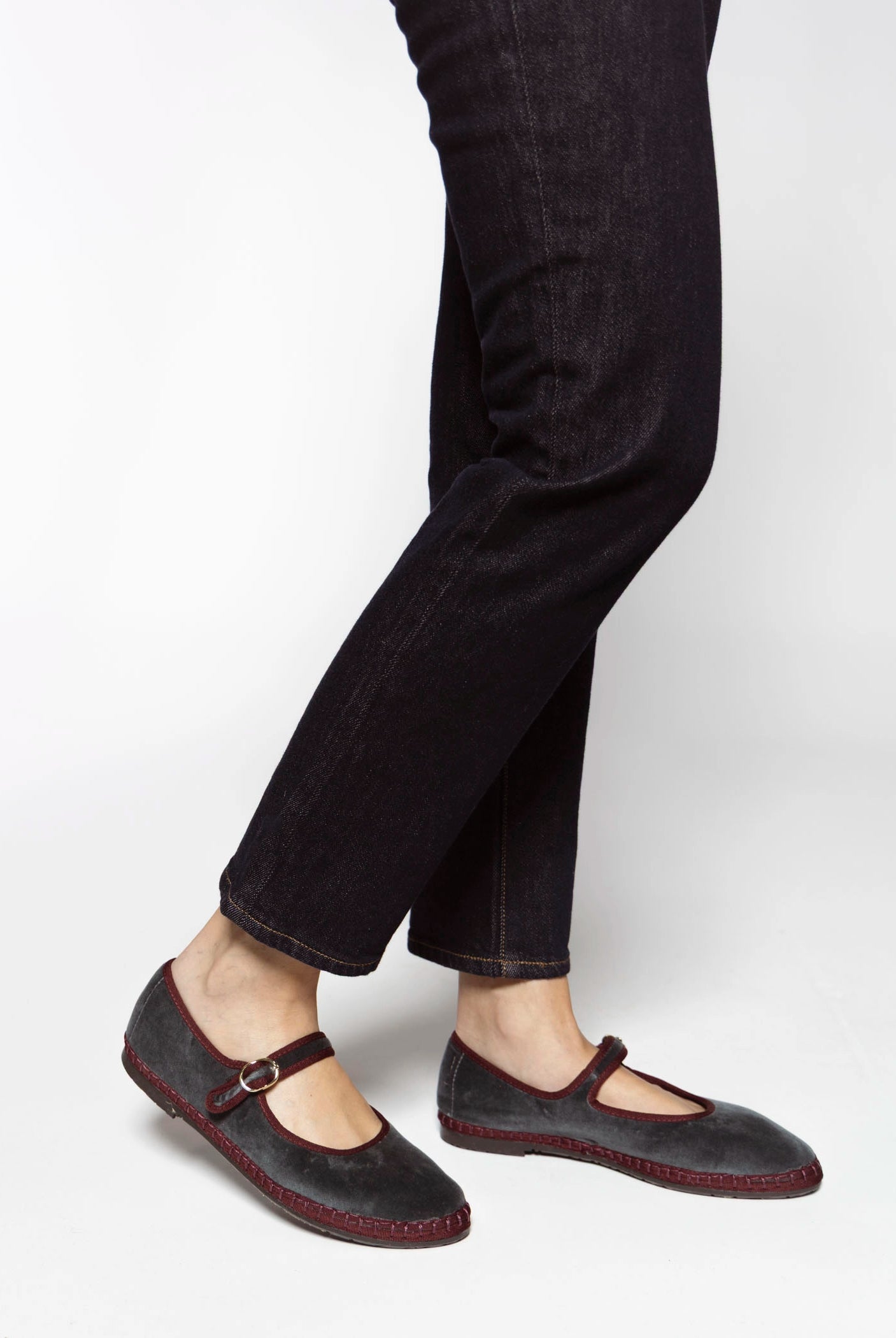 swatch_Grey velvet mary jane