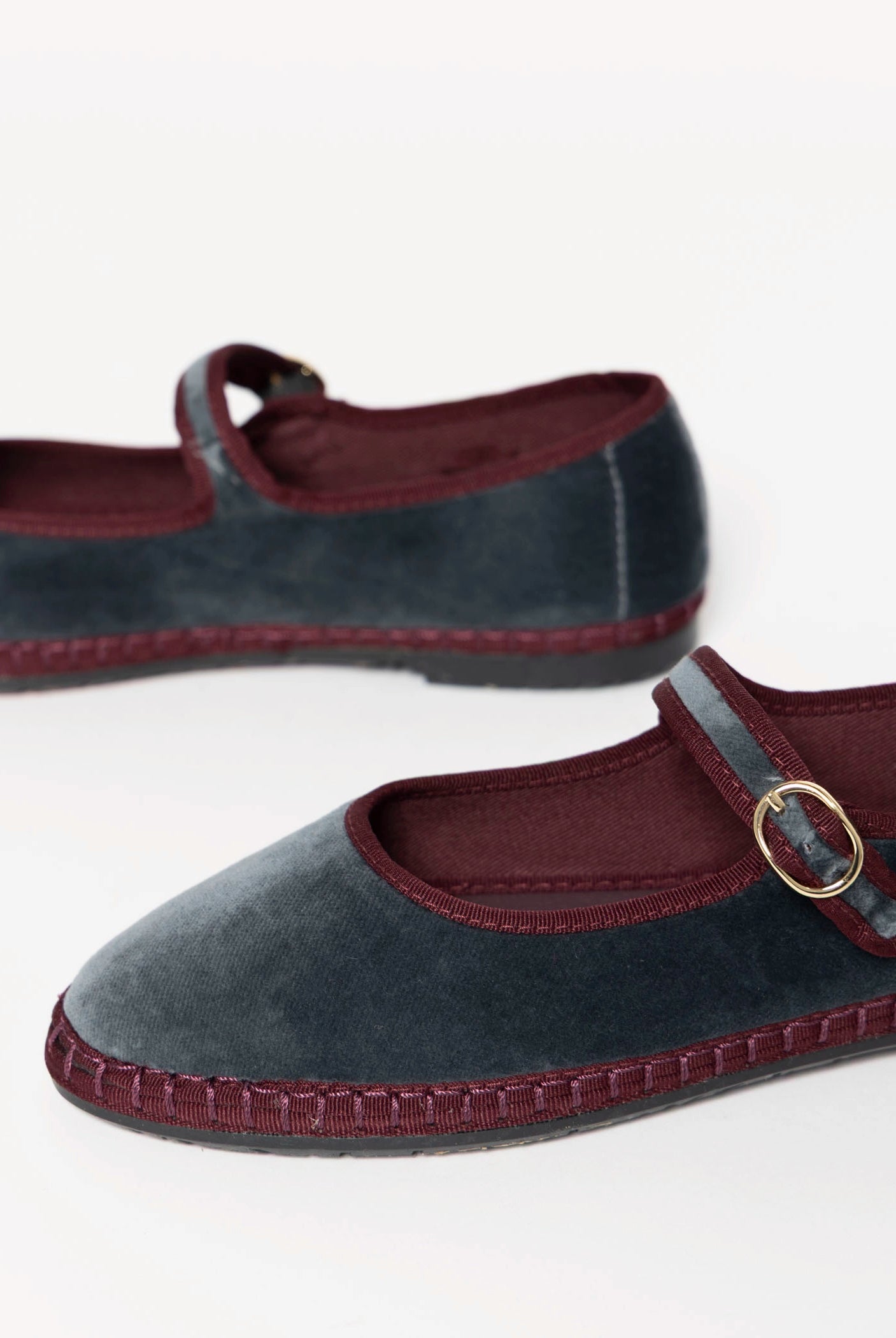 swatch_Grey velvet mary jane