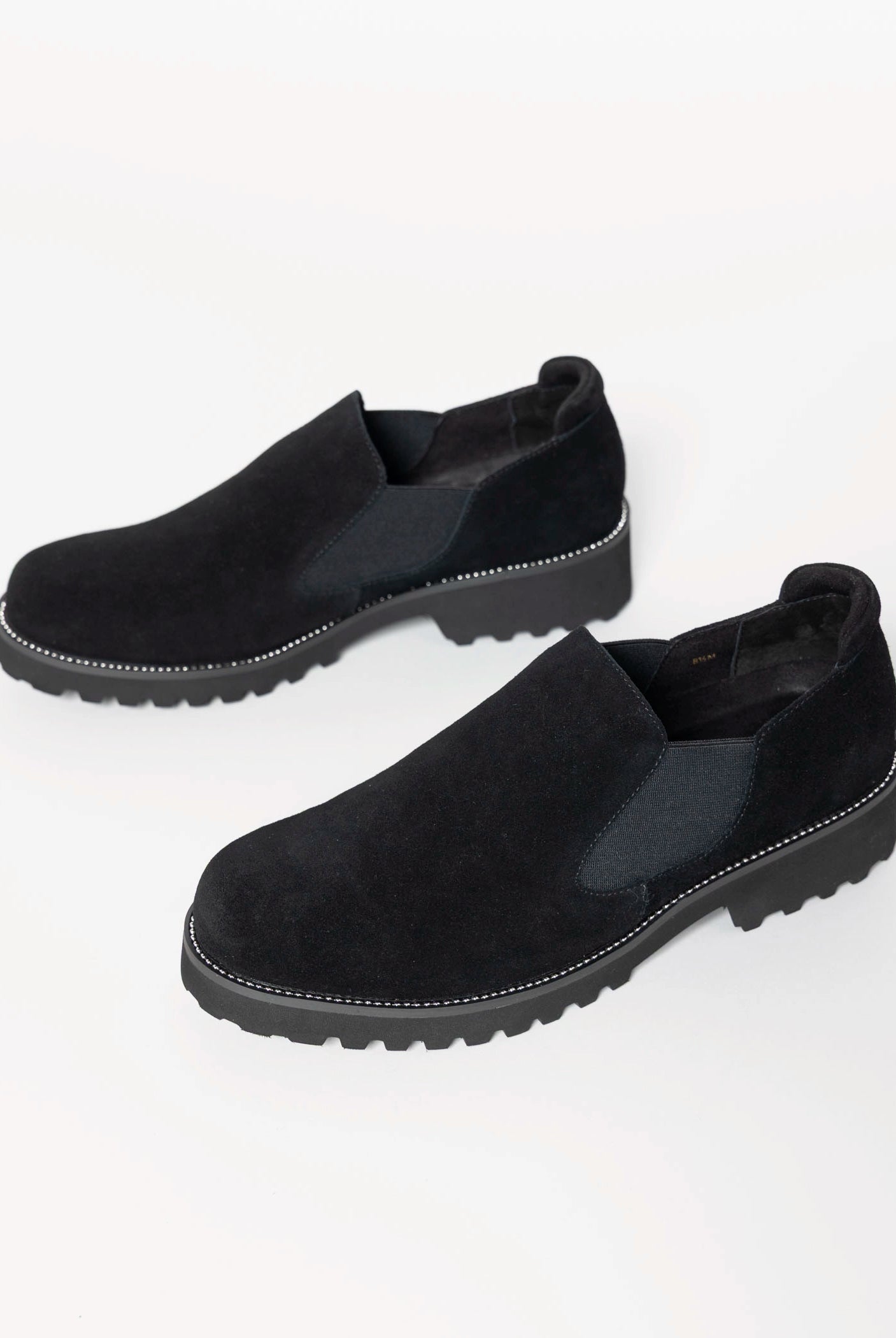 swatch_Black Suede zivana water resistant oxford